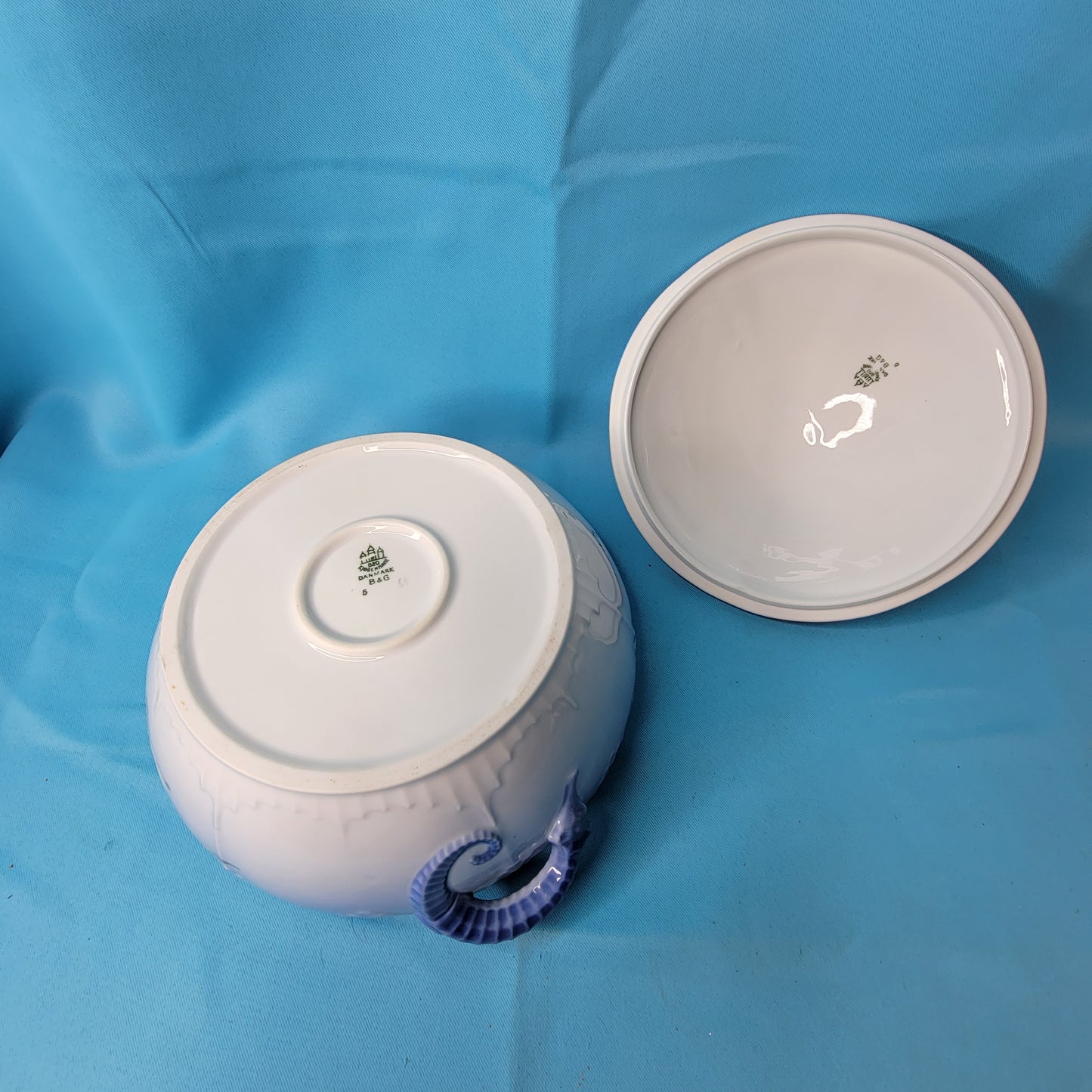 Bing and Grondahl Copenhagen Porcelain Seagull Round Covered Vegetable Server