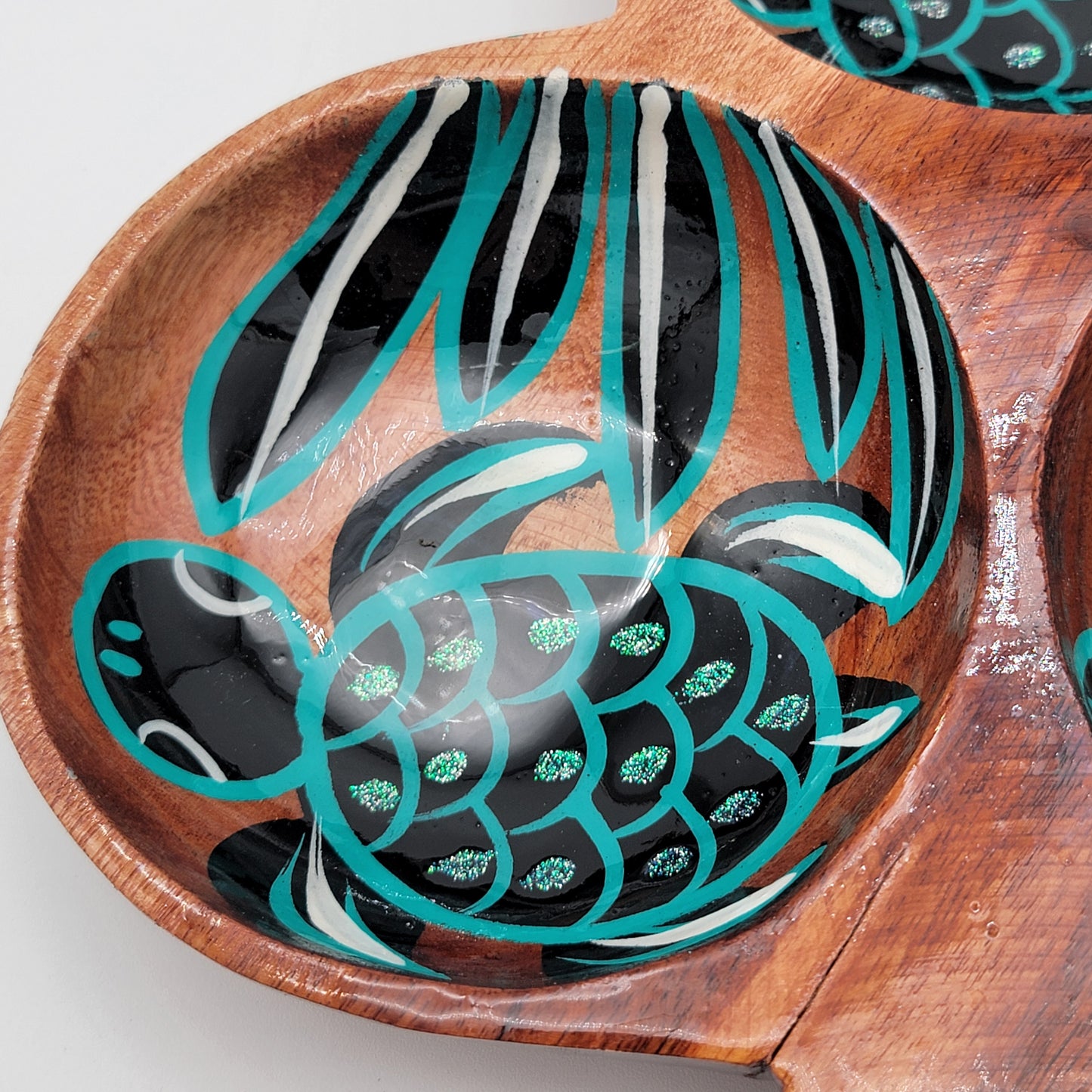 Lacquer Wood Sectioned Sea Turtle Dish