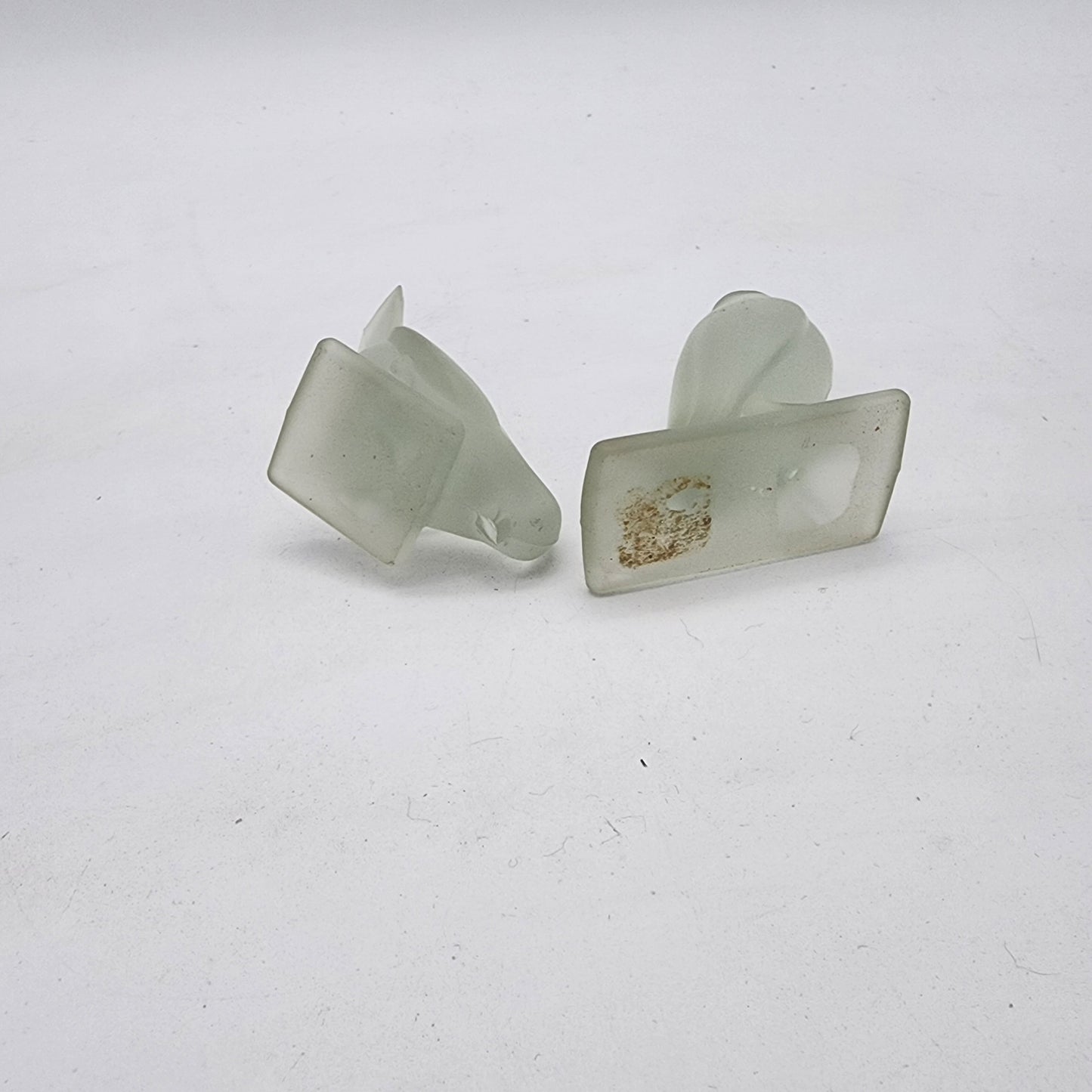 Pair of LE Smith Frosted Glass Birds
