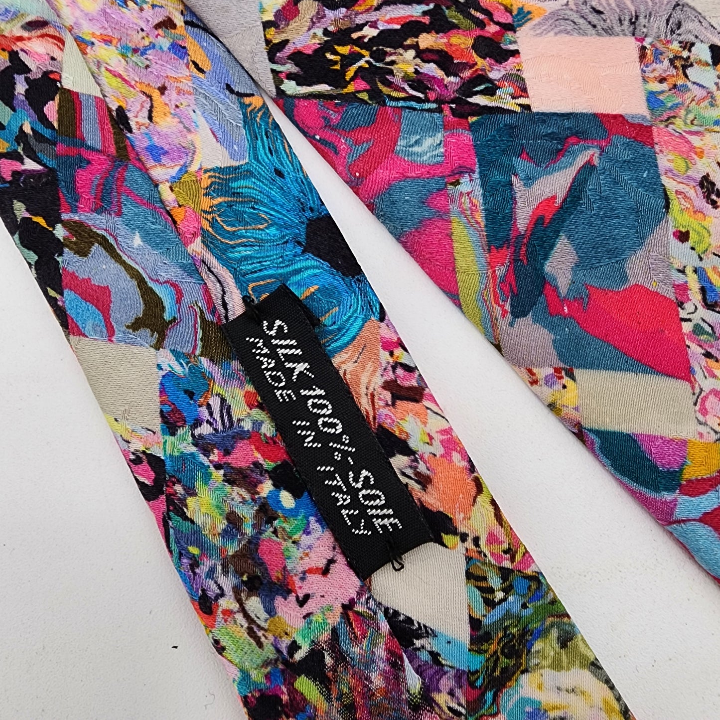 Cuzzens 100% Silk Tie Made in Italy