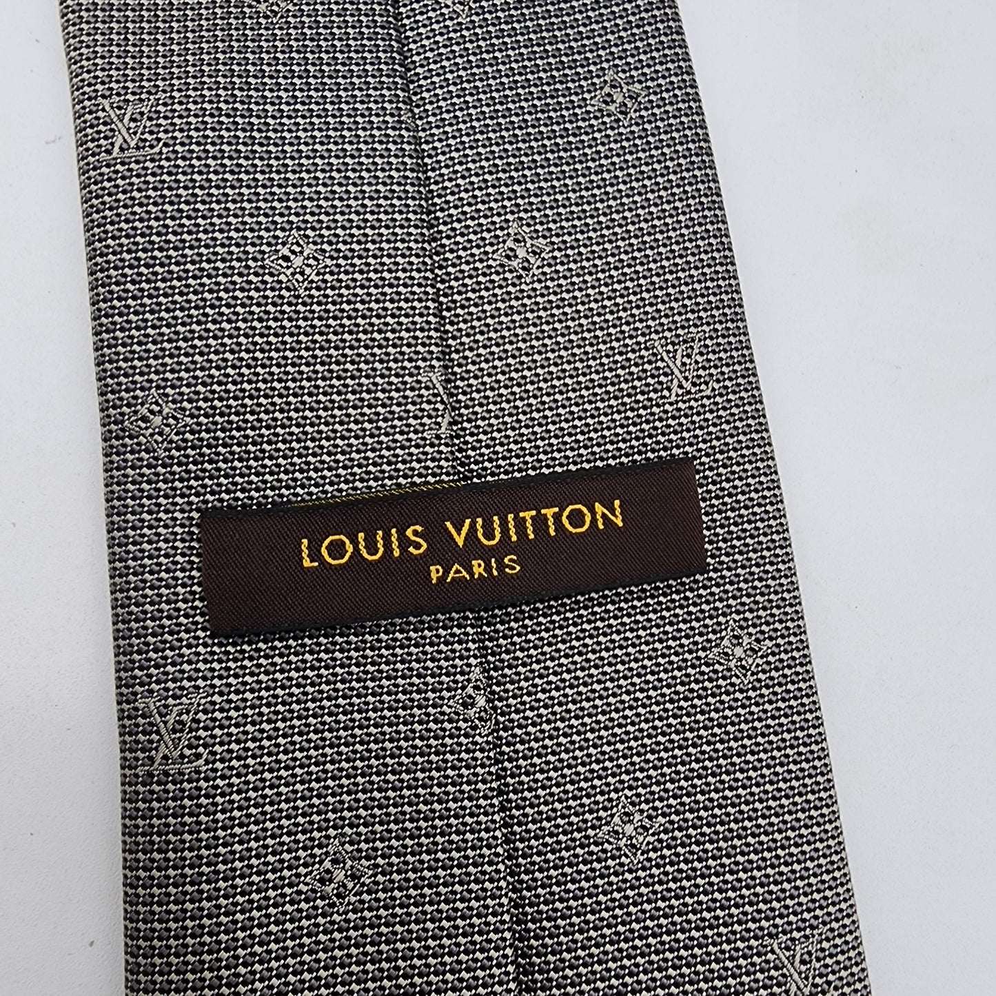 Louis Vuitton 100% Monogram Silk Tie