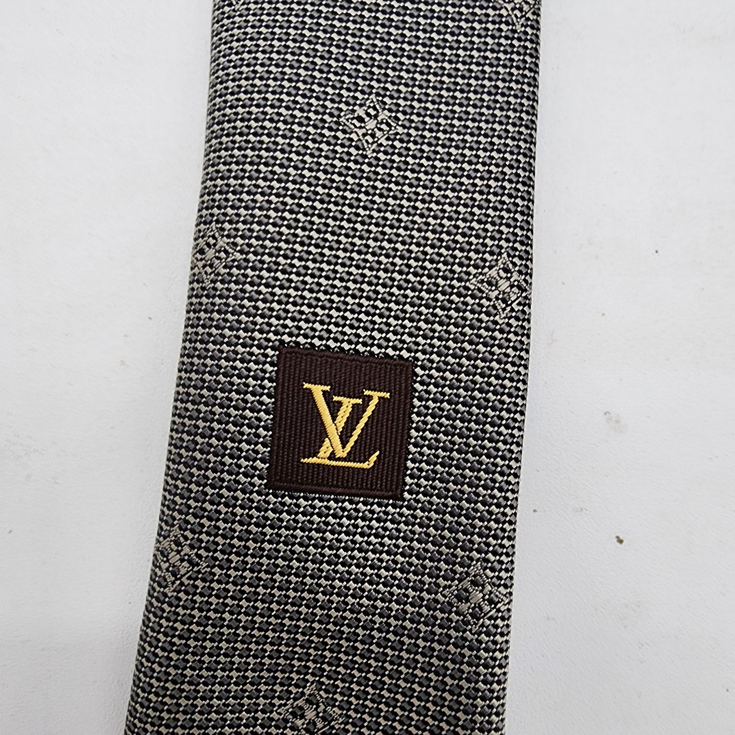 Louis Vuitton 100% Monogram Silk Tie