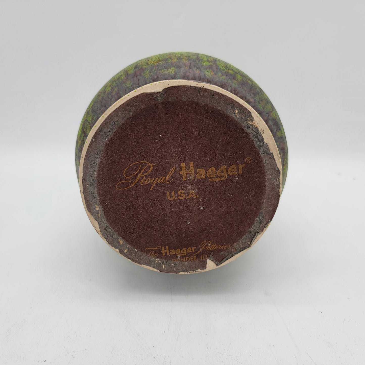 Royal Haeger 1970s Modern Deco Art Pottery Lime Peel Green Lava Glaze Vase 4207