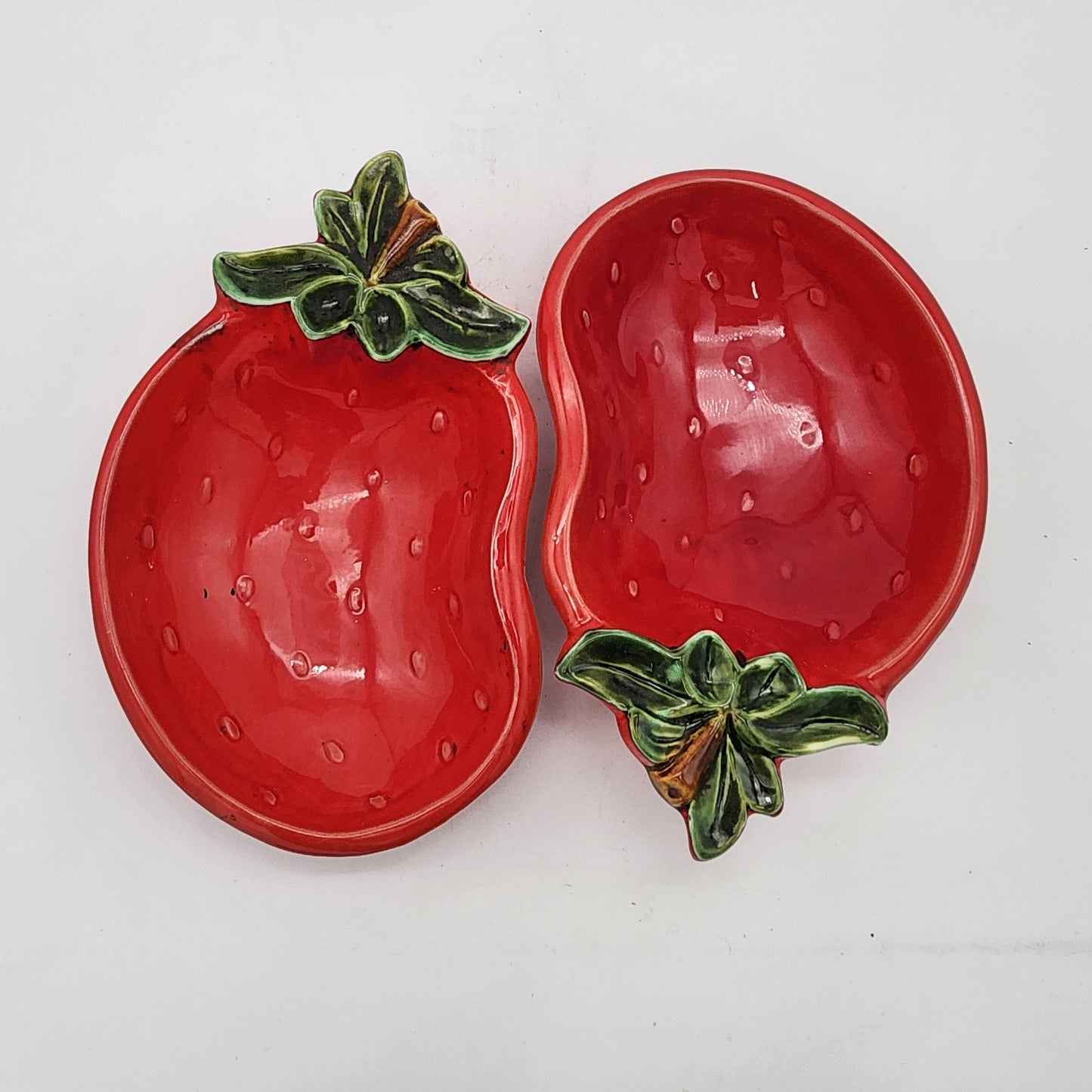 Pair of Calif Originals Strawberry Bowls 8487 USA Pottery