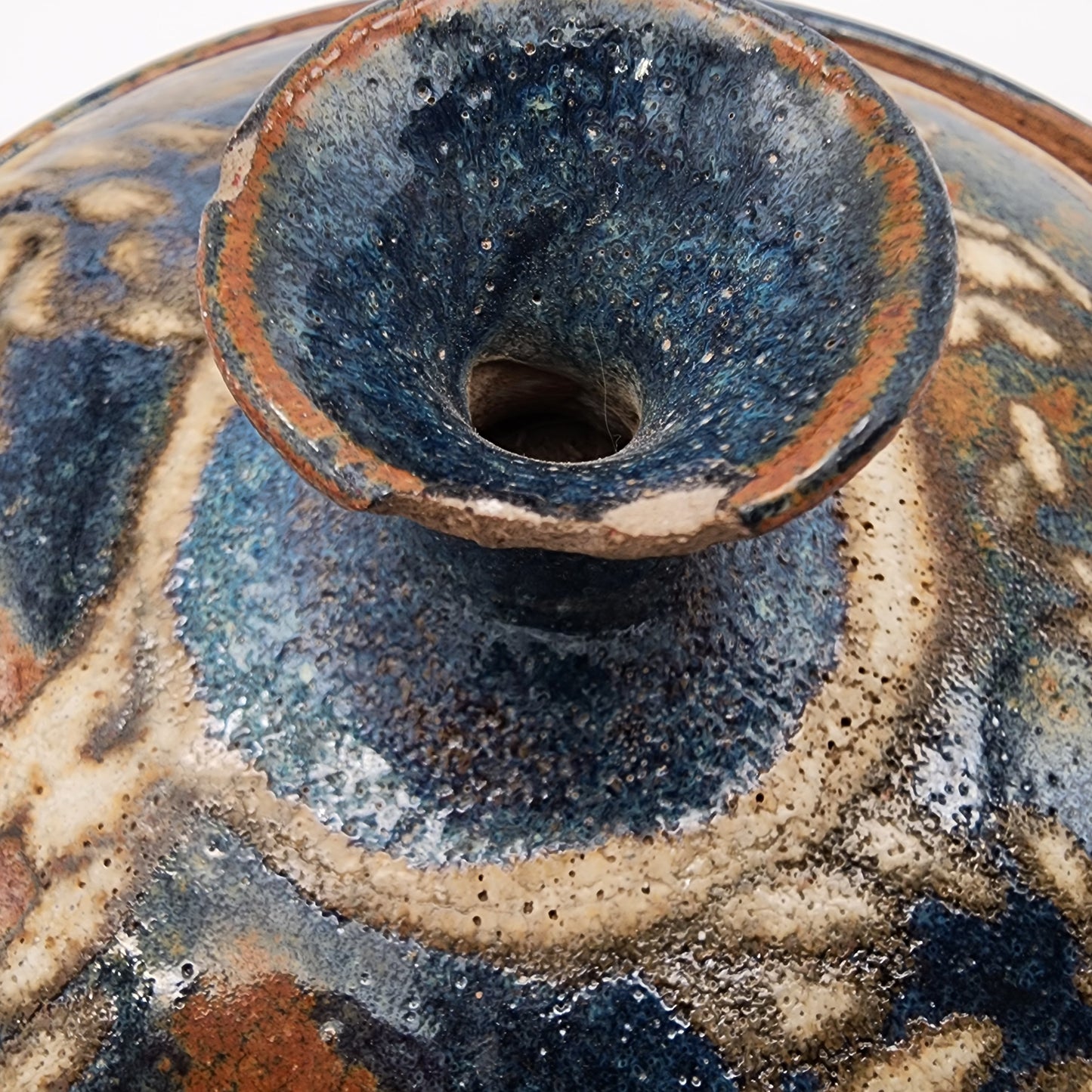 Art Pottery Mussel Clam Seafood Steamer