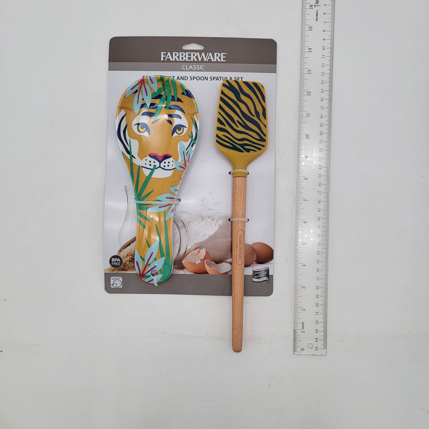 Farberware Tiger Spoonrest and Spoon