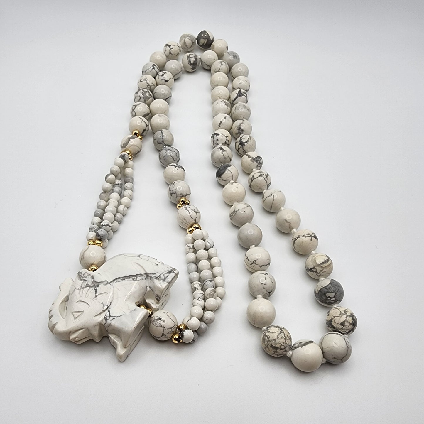 Vintage White Howlite Elephant Necklace