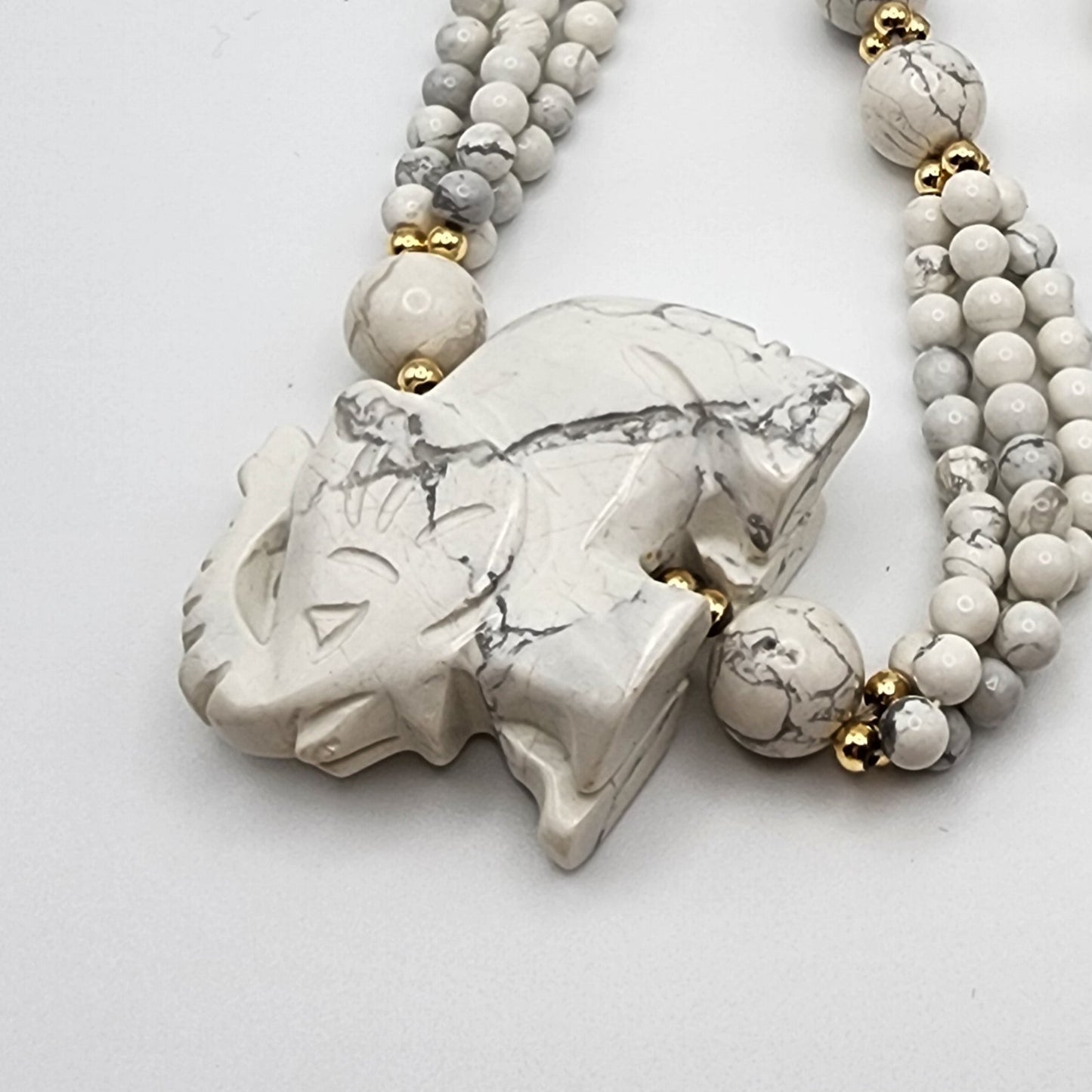 Vintage White Howlite Elephant Necklace