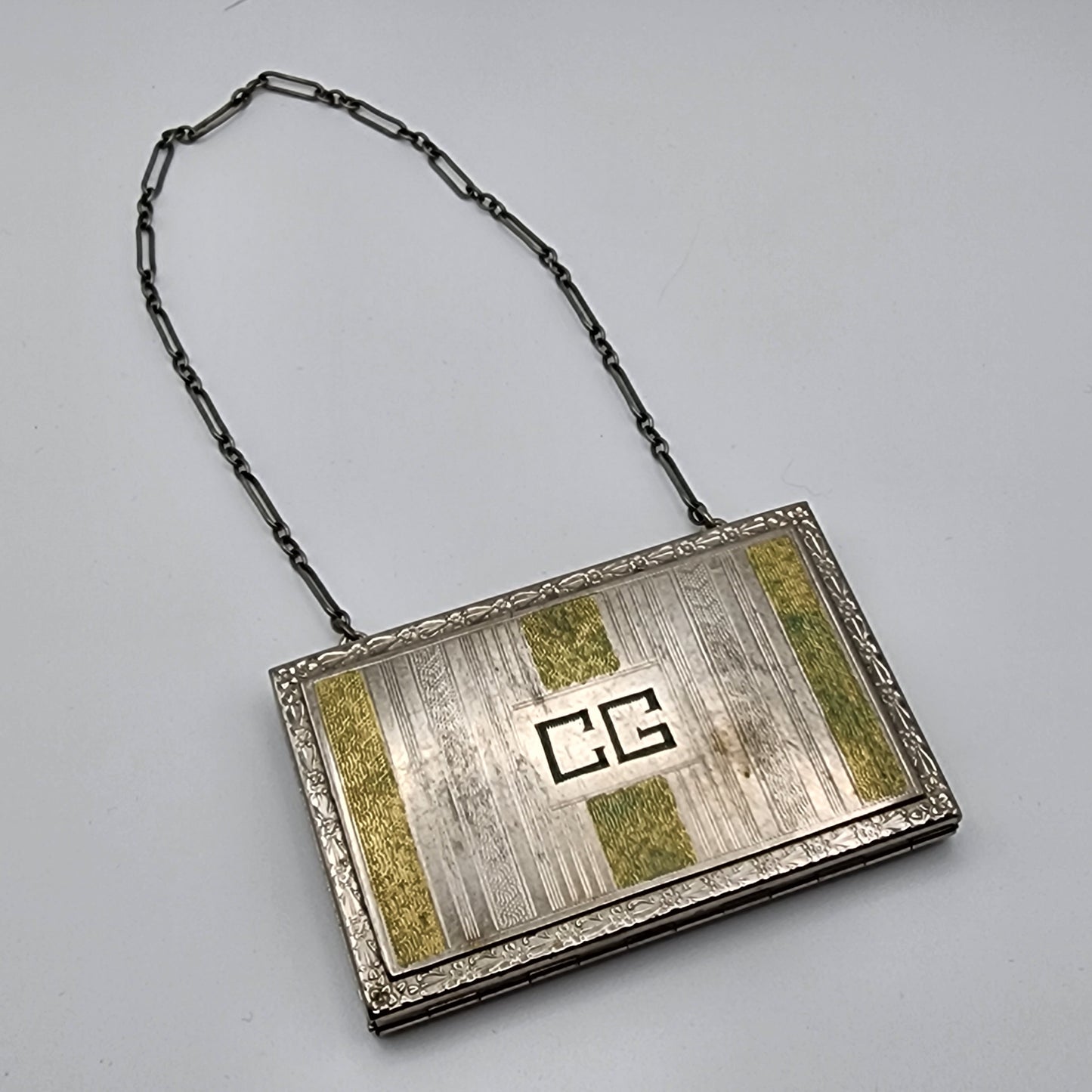 Vintage Art Deco Wristlet Compact