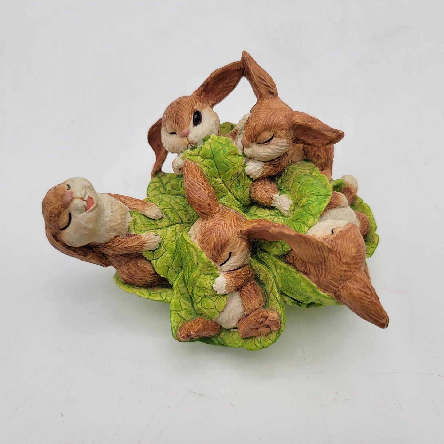 1998 Enesco Parastone Bunnies Cabbage Figurine