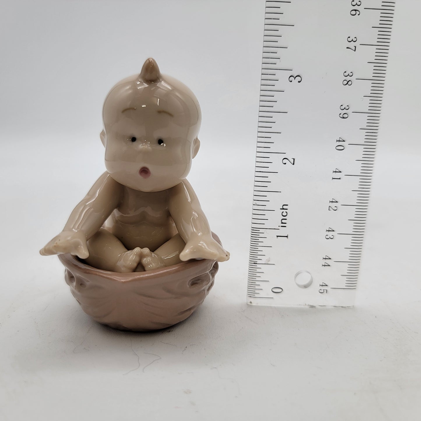 Nao By Lladro Baby Cabbage Figurine 2003
