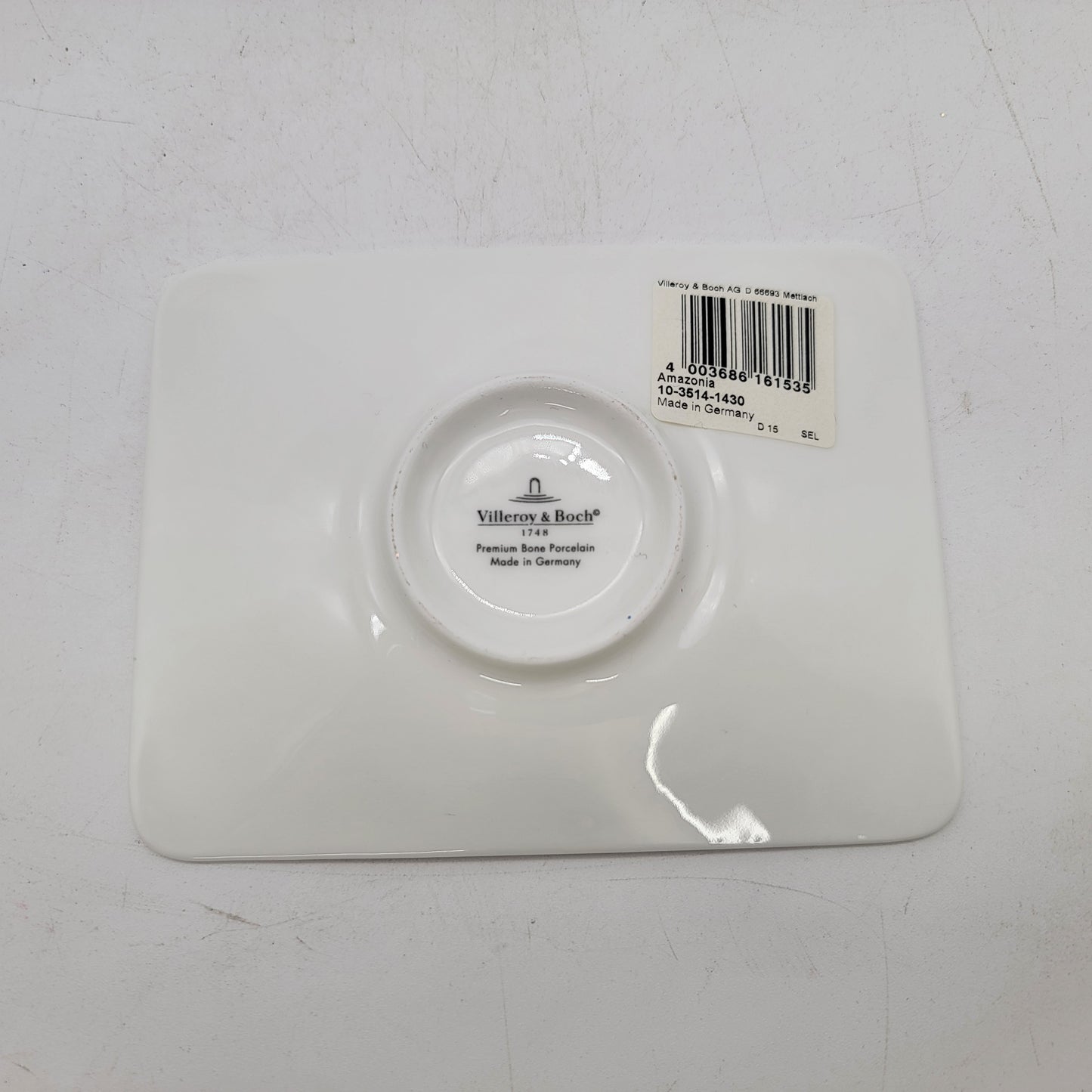 Pair Of Villeroy & Boch Amazonia Espresso Cups & Saucers Hummingbirds