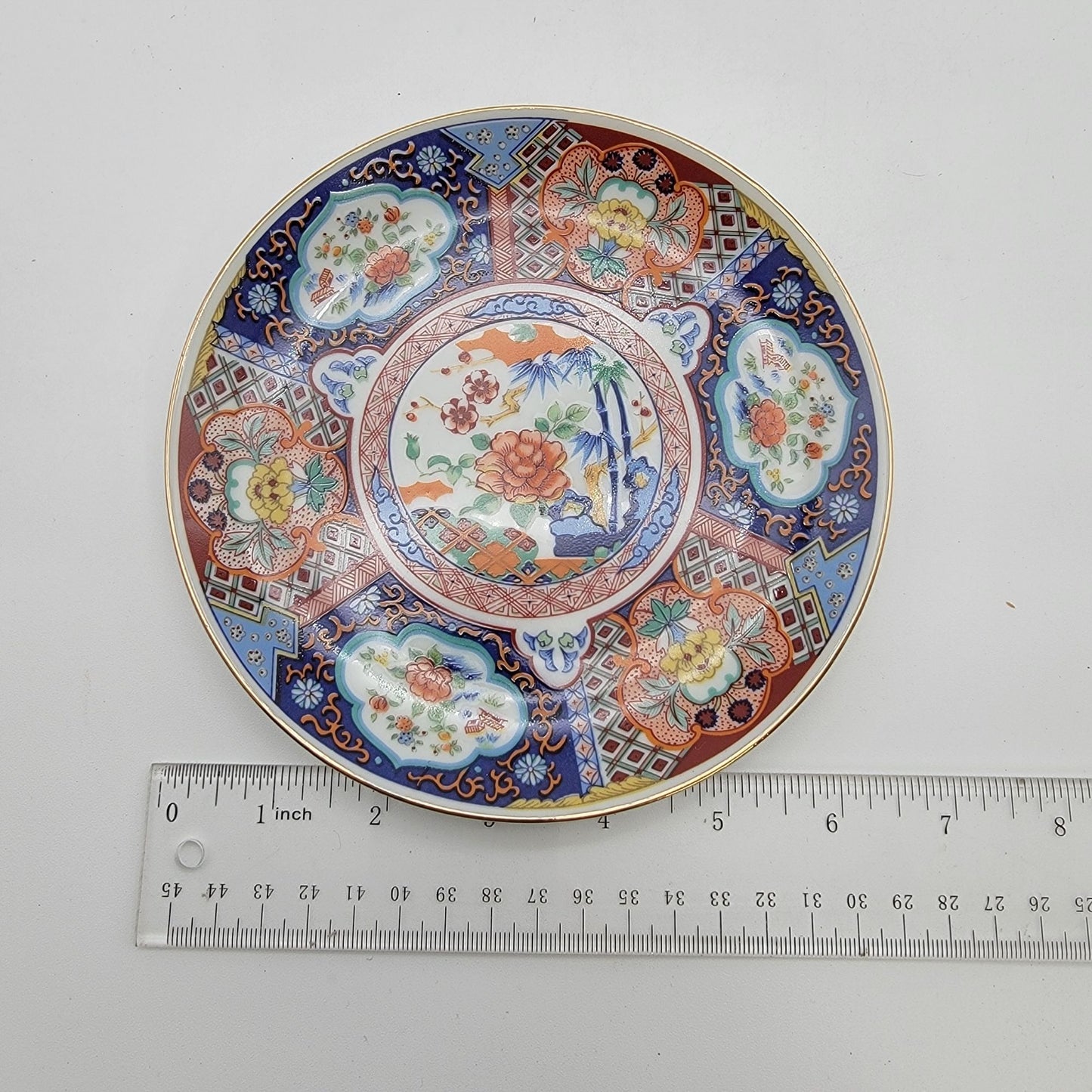 Set Of 4 Imari Ware Porcelain Plates 6.5"