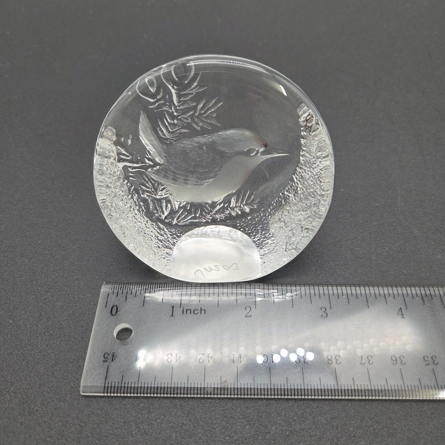 Mats Jonasson Crystal Wren Bird Paperweight Signature Collection Signed
