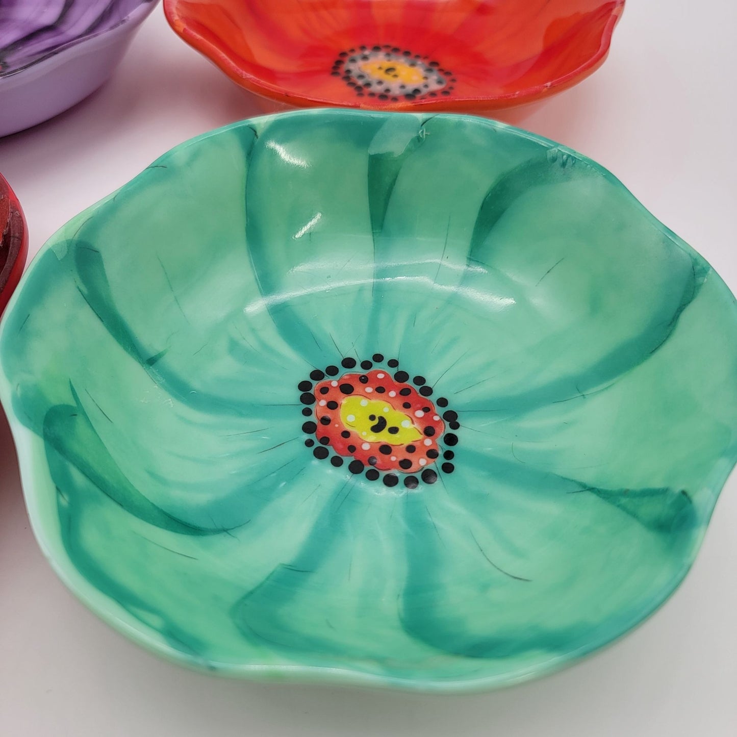 Laurie Gates Melamine Floral Embossed Bowls Set Of 4