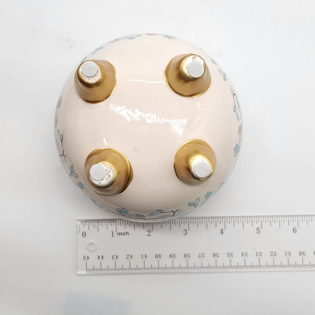 Floral Measuring Cup Planter With Gold Feet