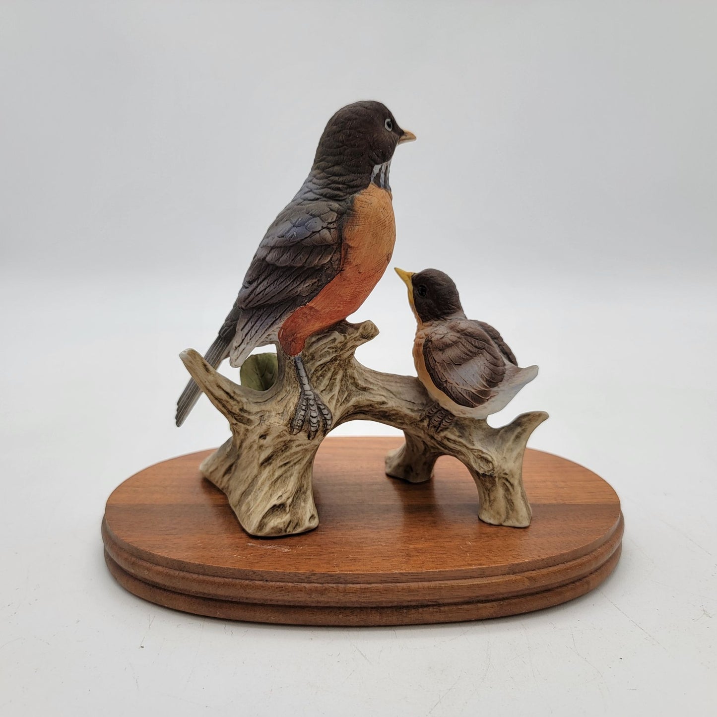 Vintage Lefton Hand Painted Robin Bird Figurine On Wooden Base - KW 7456