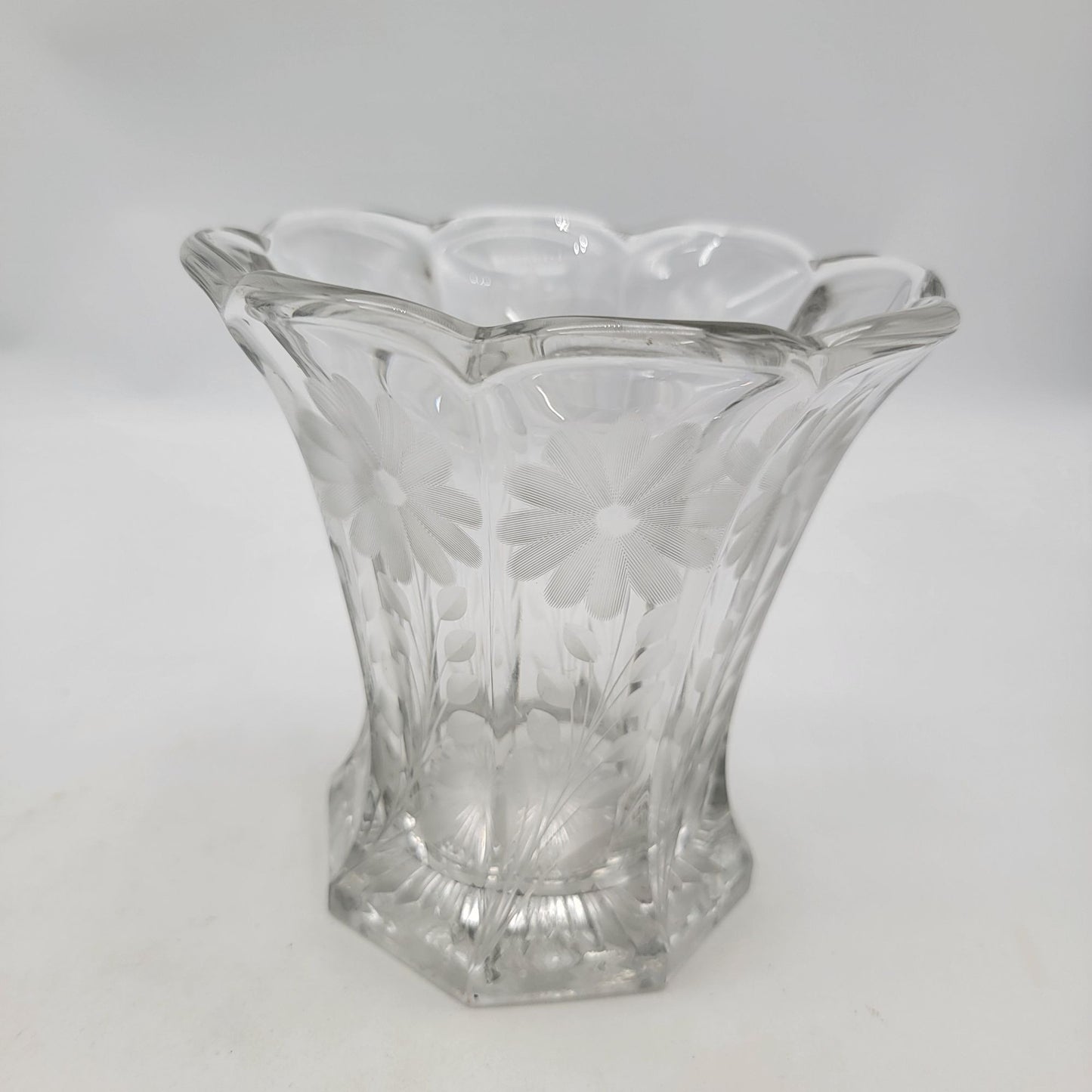 Vintage 1930's Glass Vase With Floral Etched Design
