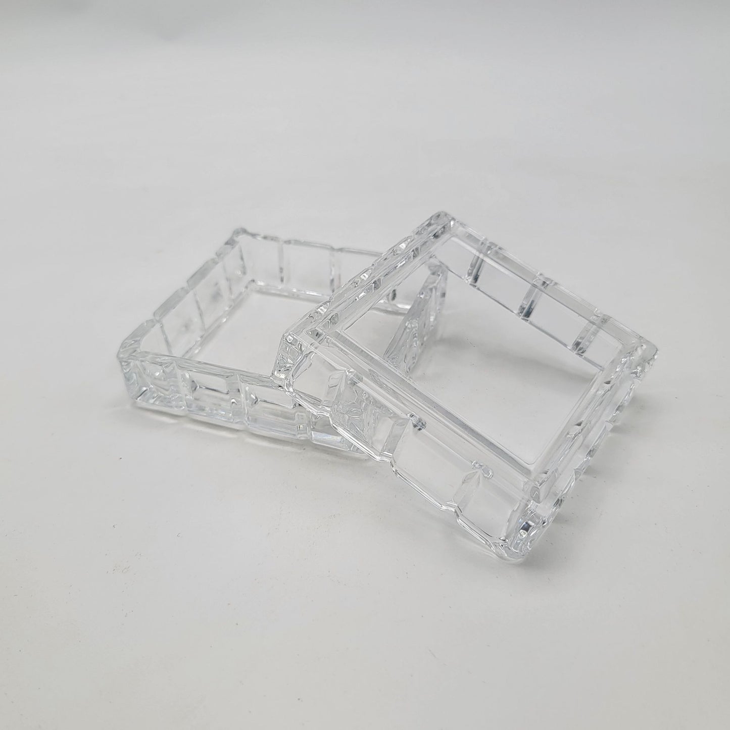 Crystal Glass Trinket Box With Geometric Lattice Design
