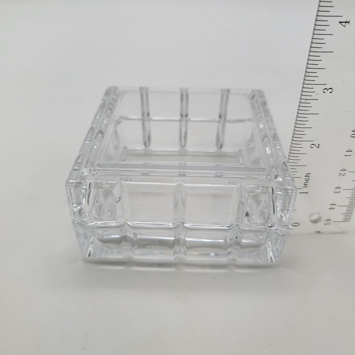 Crystal Glass Trinket Box With Geometric Lattice Design