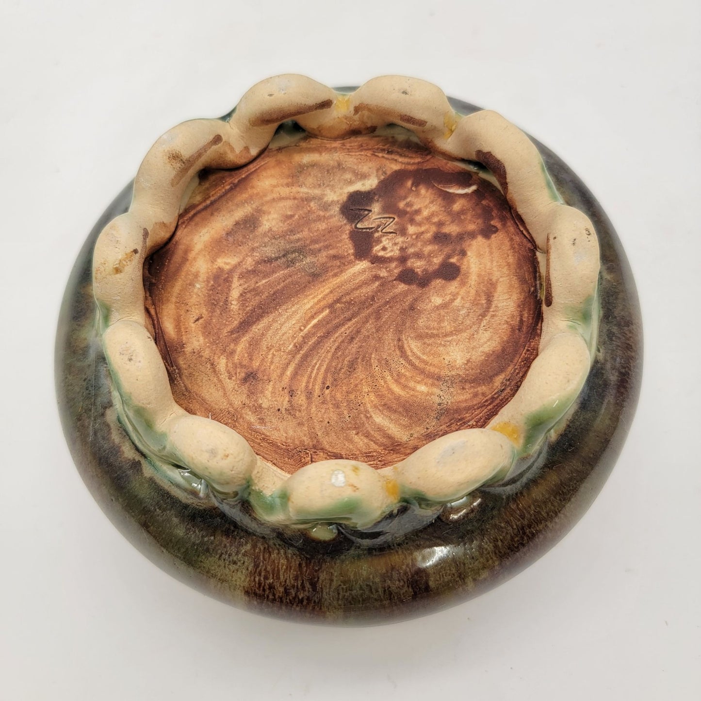 Vintage Majolica Pottery Planter Bowl With 8 Frogs