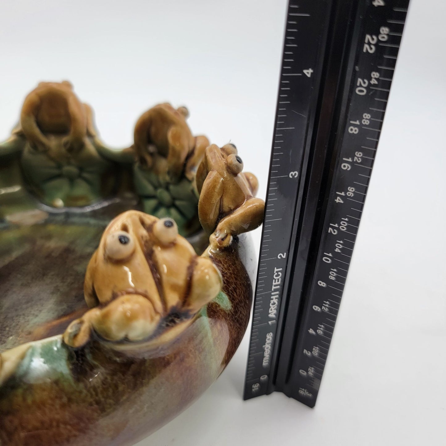 Vintage Majolica Pottery Planter Bowl With 8 Frogs