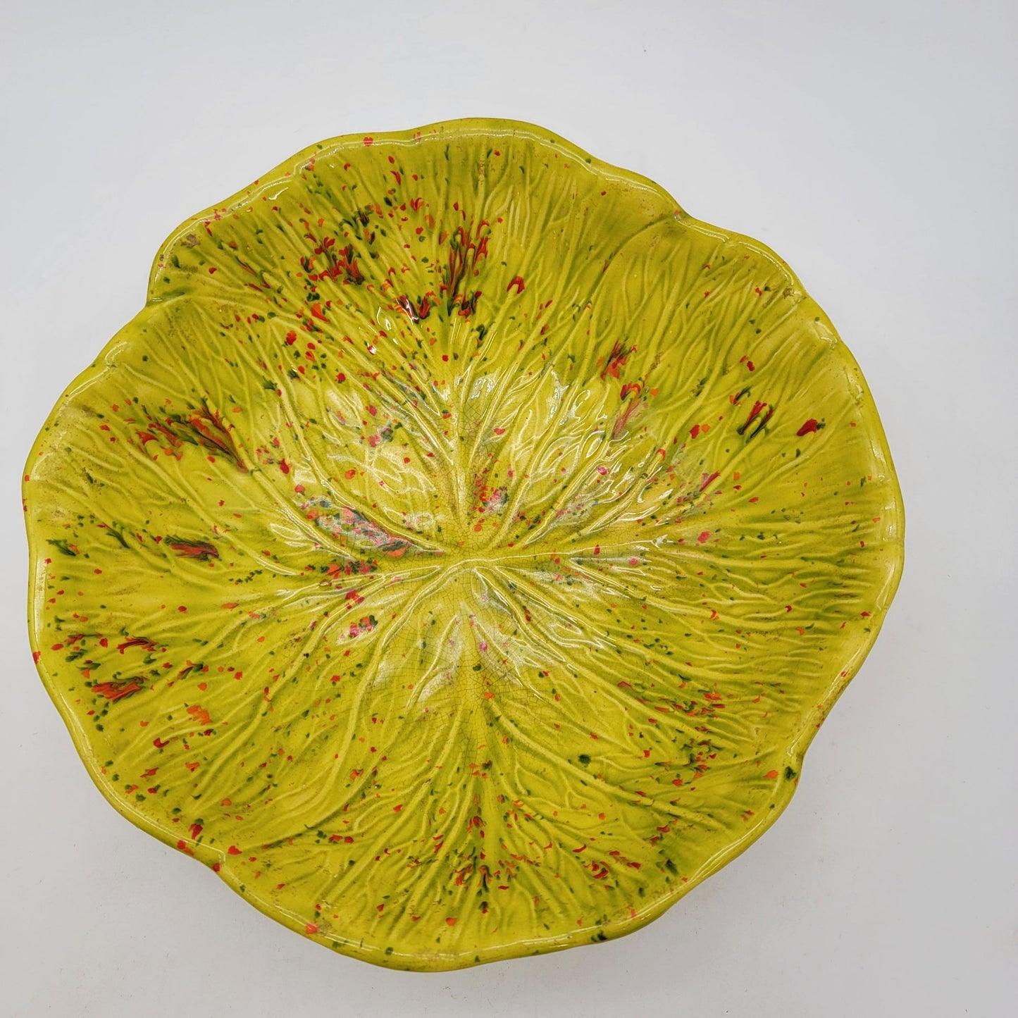 1960's Vintage Cabbage Leaf Serving Bowl With Speckled Design