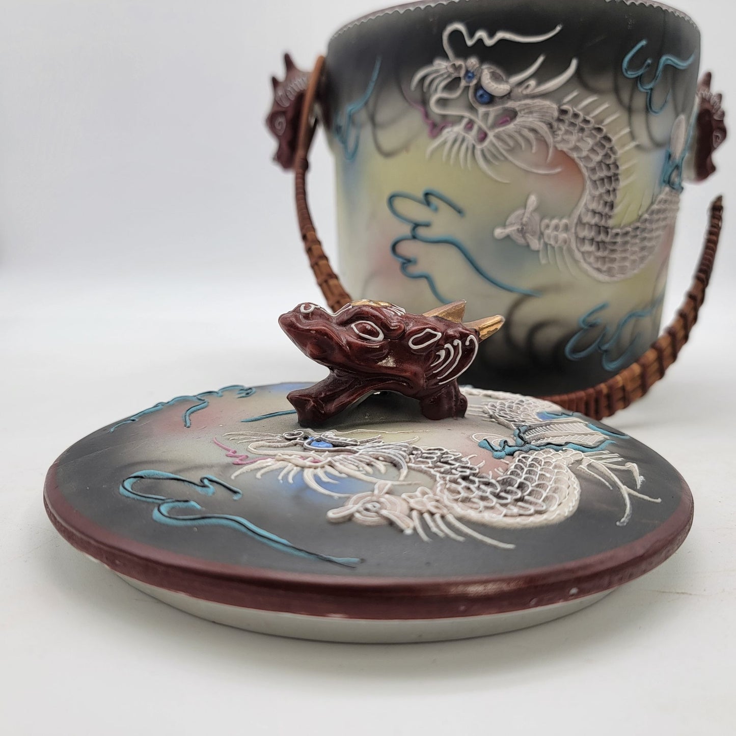 Japanese Dragonware Moriage Ice Bucket W/ Lid