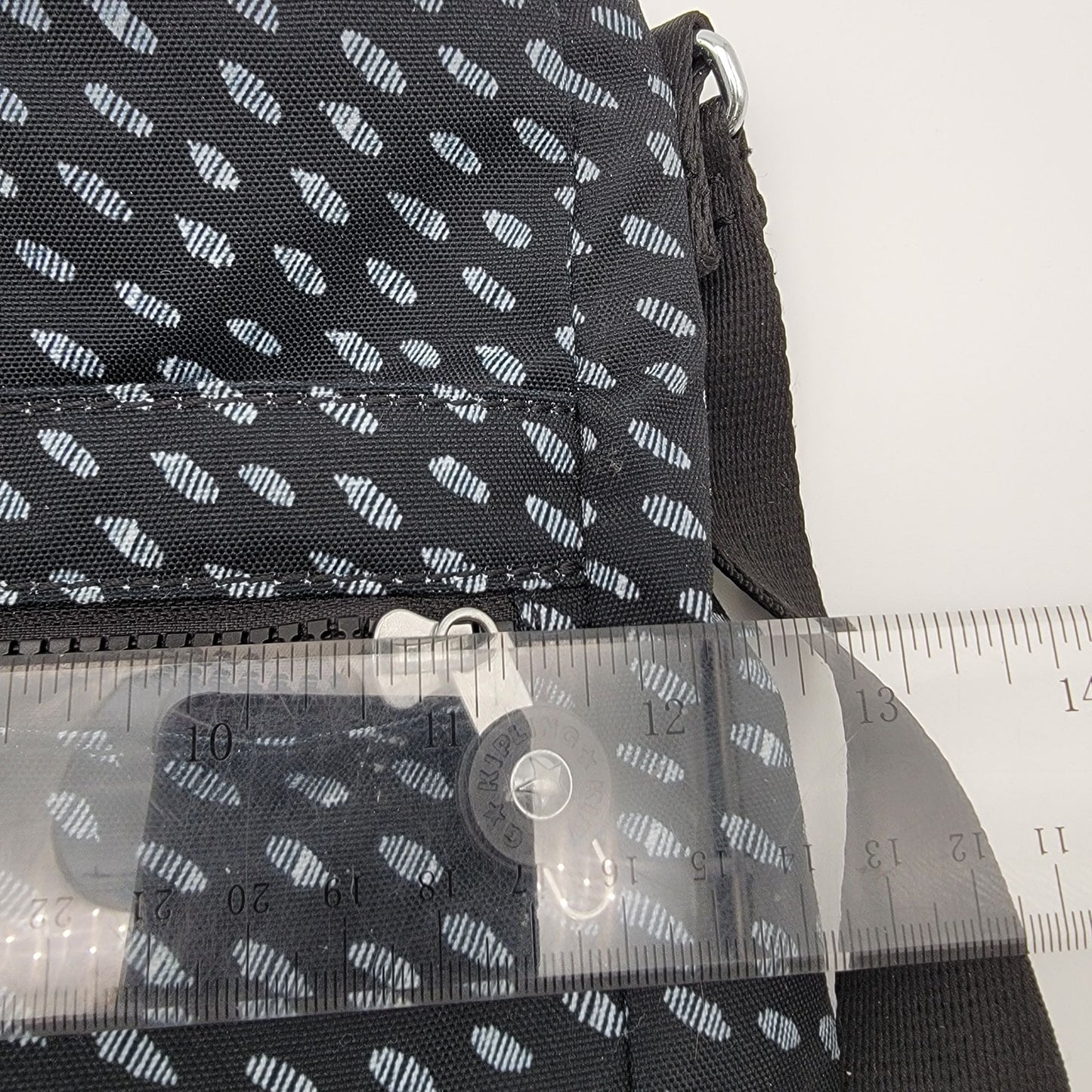 Kipling New Angie Crossbody Purse In Ultimate Dots