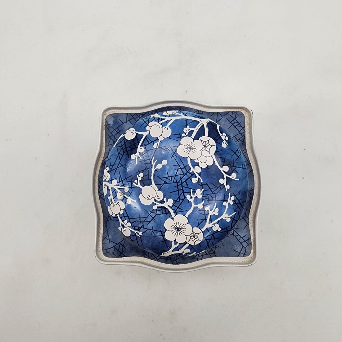 Vintage Daher England Tin Tea Box With Lid Blue & White Blossom Square