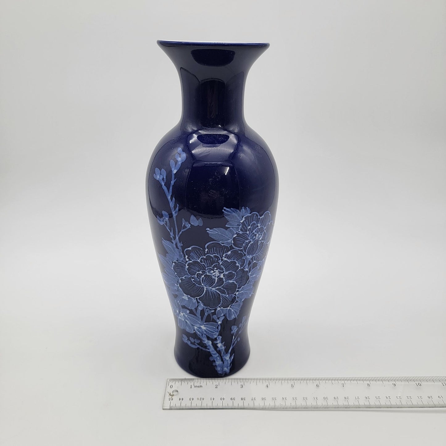 Vintage Chinoiserie Cobalt Blue Vase