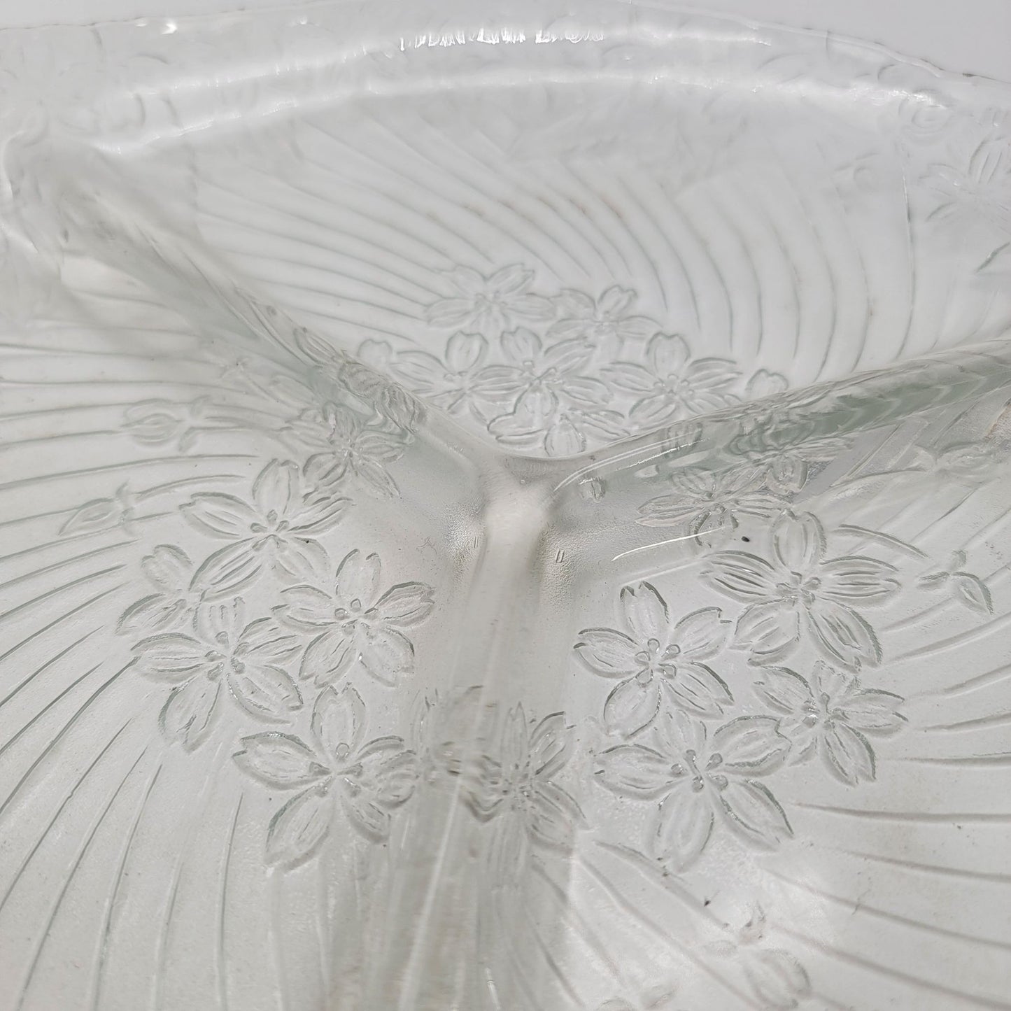 Vintage 1980 Grandeur Glass Divided Serving Dish With Floral Pattern