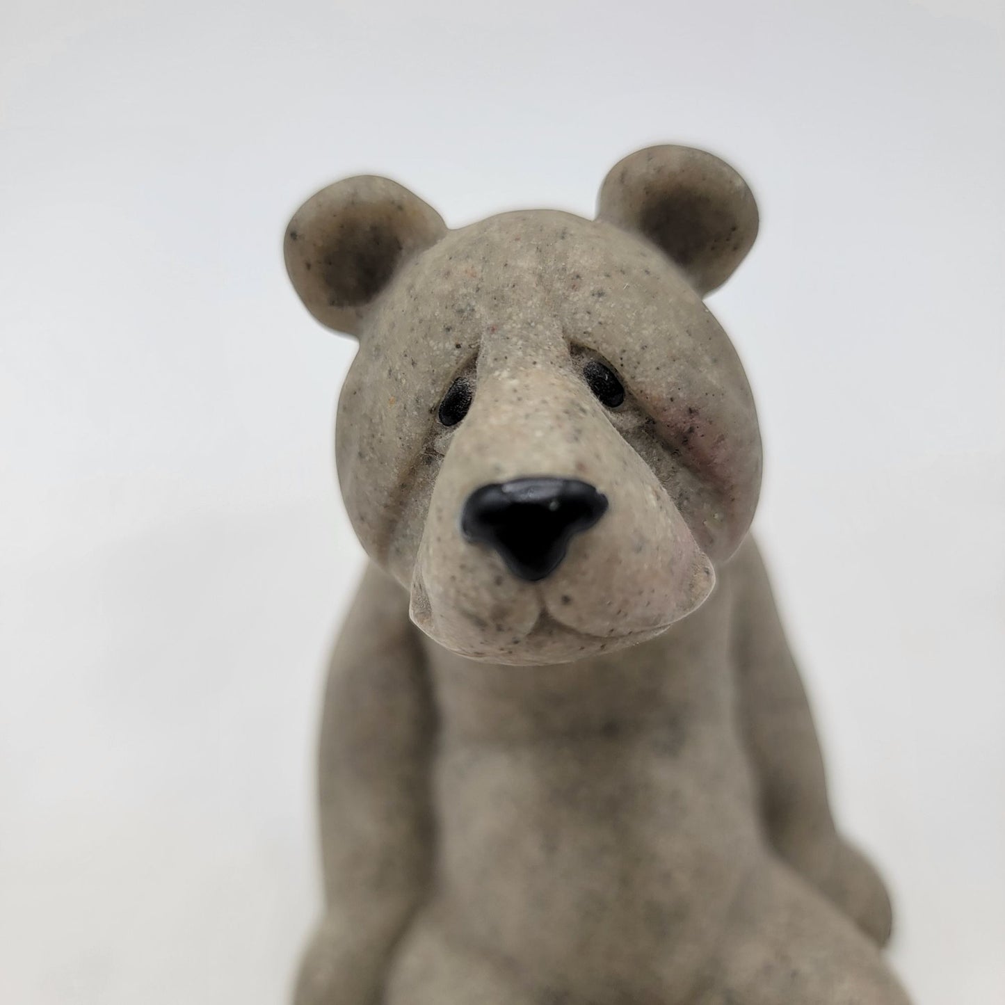 Vintage 2000 Quarry Critters "Bud"  Bear Figurine