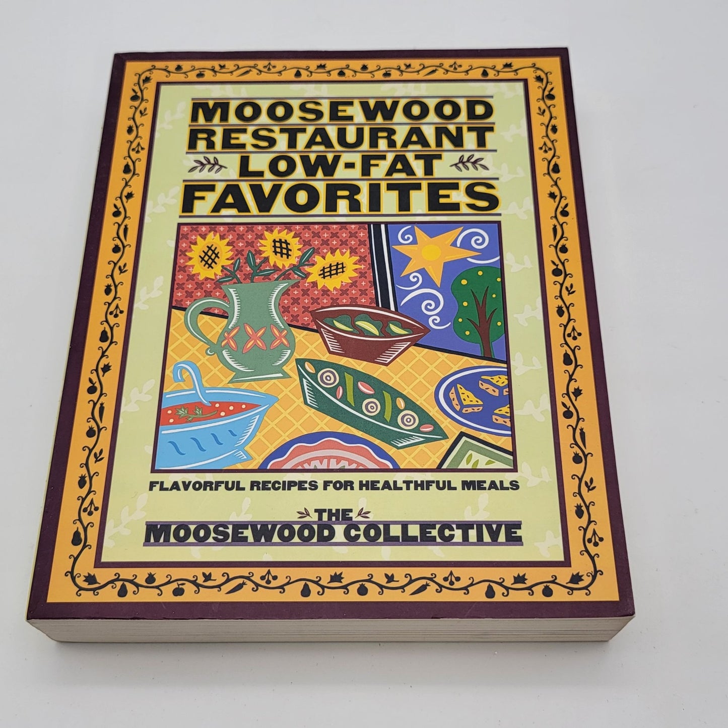 Moosewood Restaurant Low-Fat Favorites Cookbook By Moosewood Collective