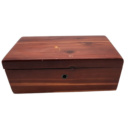 Lane Cedar Miniature Hope Chest Trinket Box Levitz Furniture