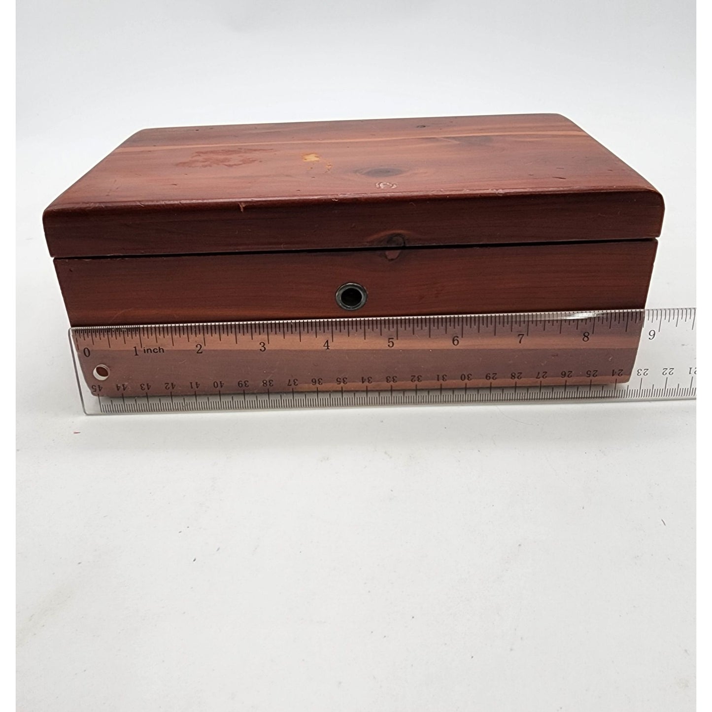 Lane Cedar Miniature Hope Chest Trinket Box Levitz Furniture