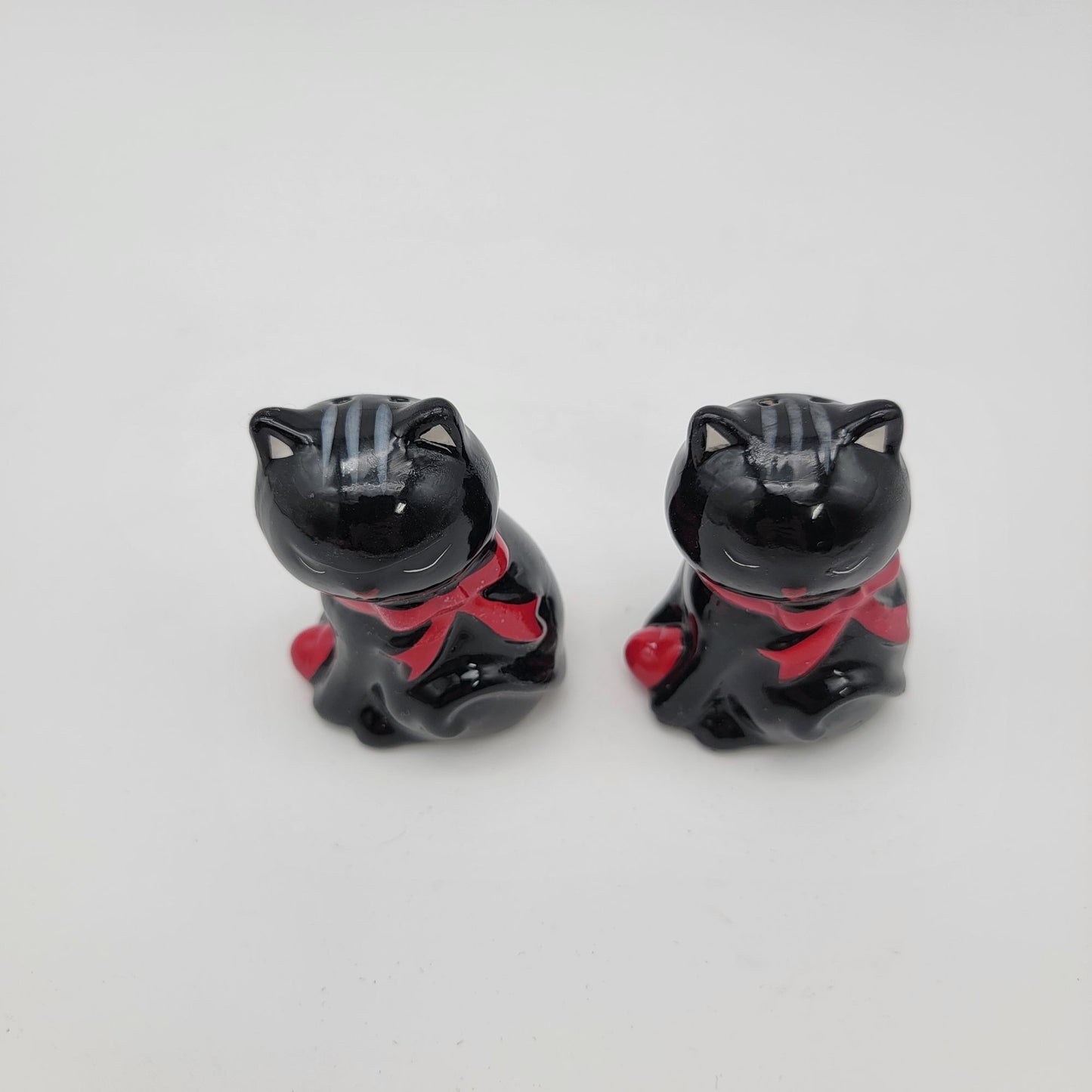 Black Cat Salt & Pepper Shakers With Red Bows