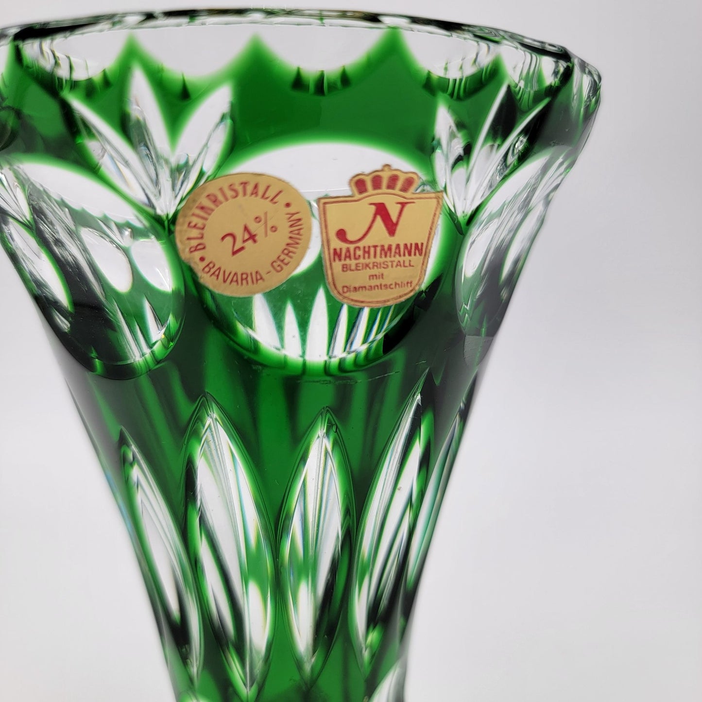 Nachtmann Bavarian Bleikristall 24% Lead Crystal Green Cut to Clear Glass Vase