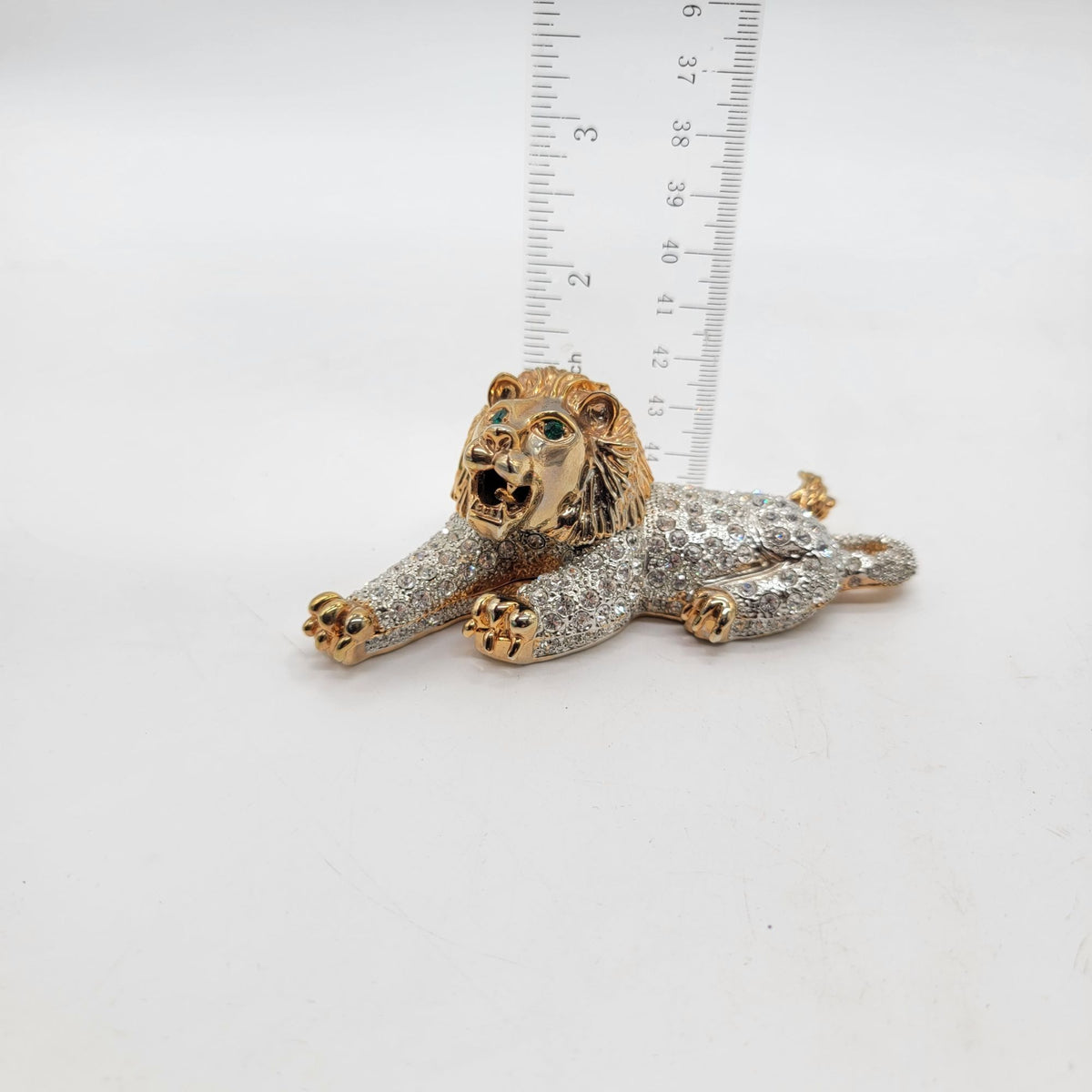 Vintage White Crystal Rhinestone Lion Trinket Box