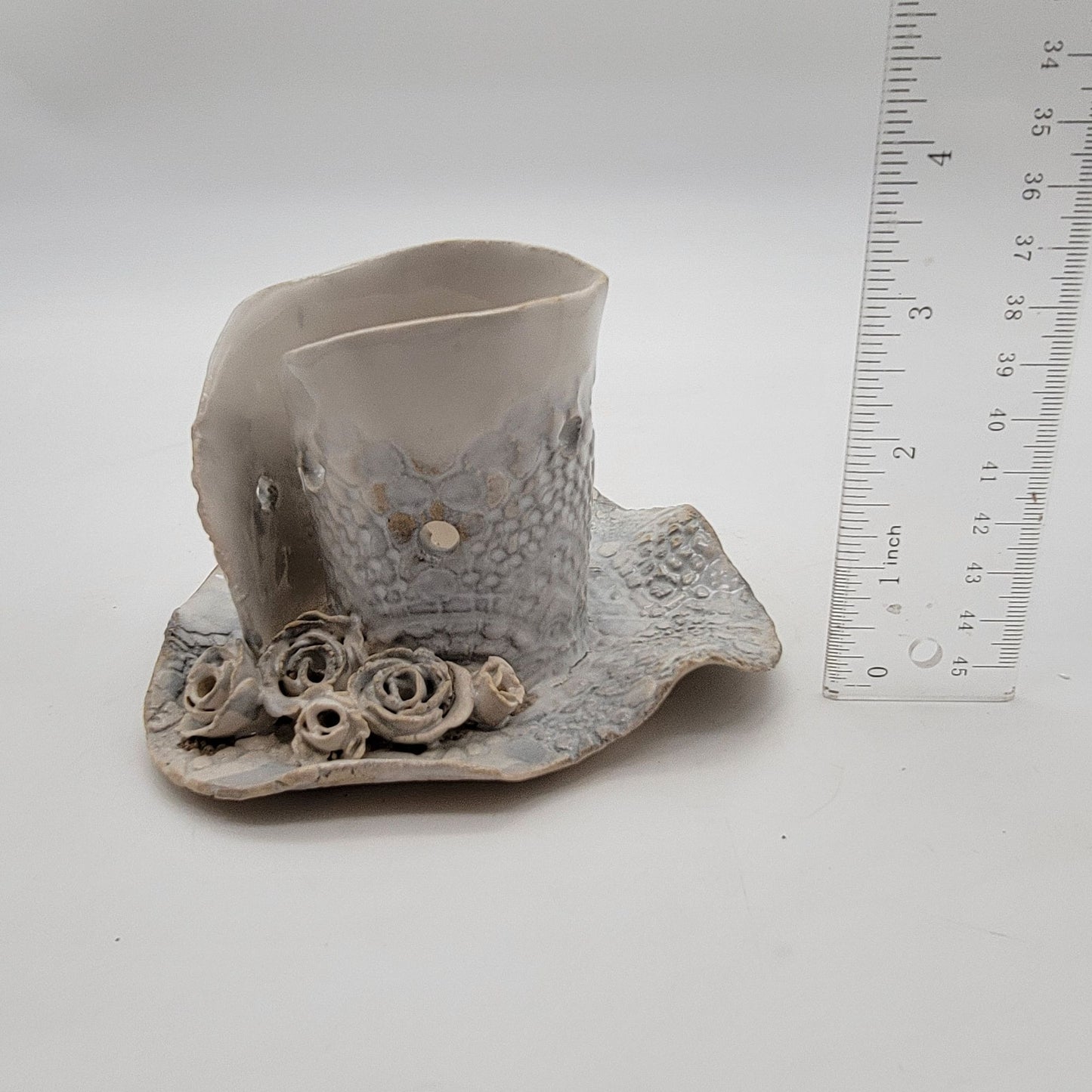 Roses & Lace Pottery Embossed Clay Top Hat Planter Vase