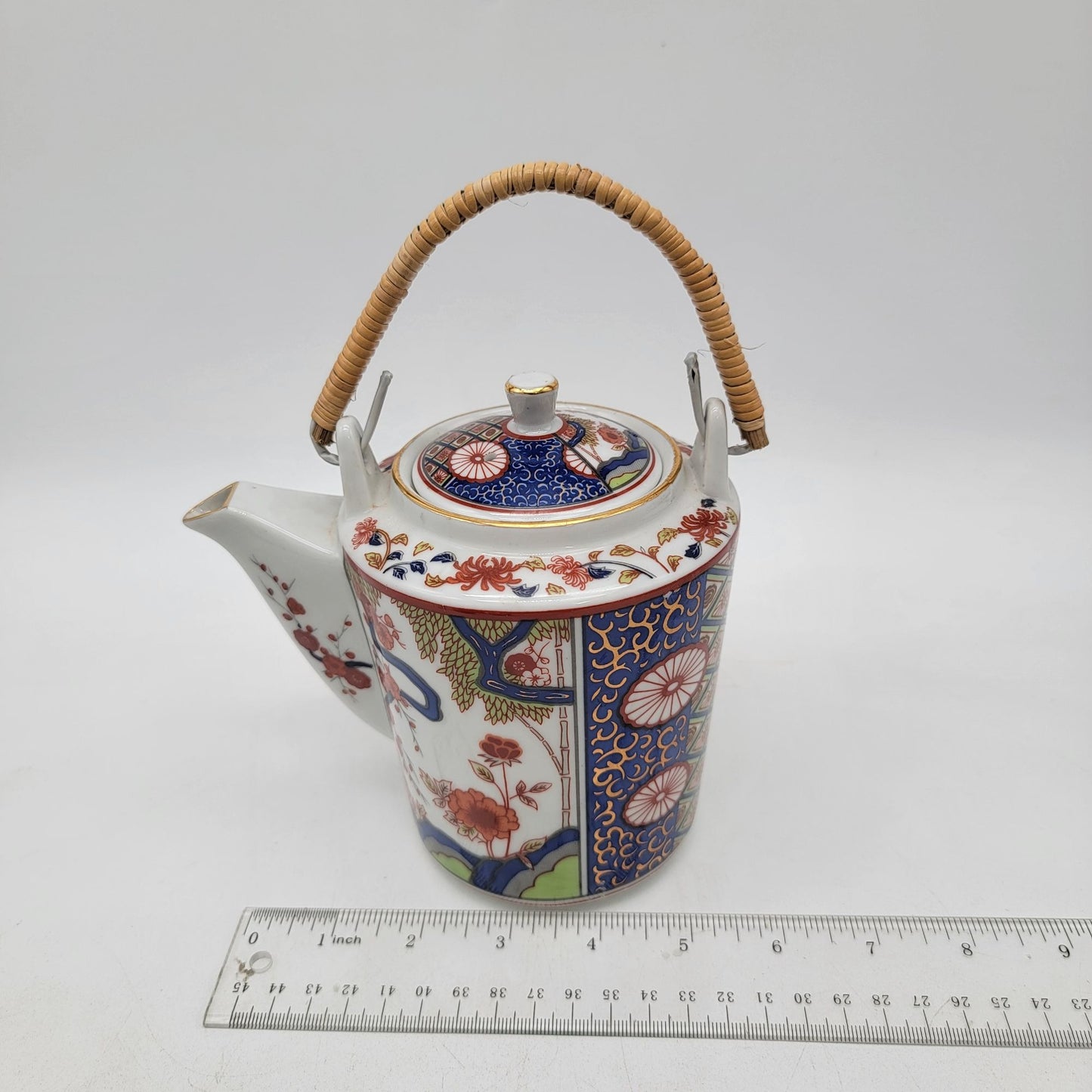 Vintage Japanese Imari Porcelain Tea Set With Teapot & 4 Cups