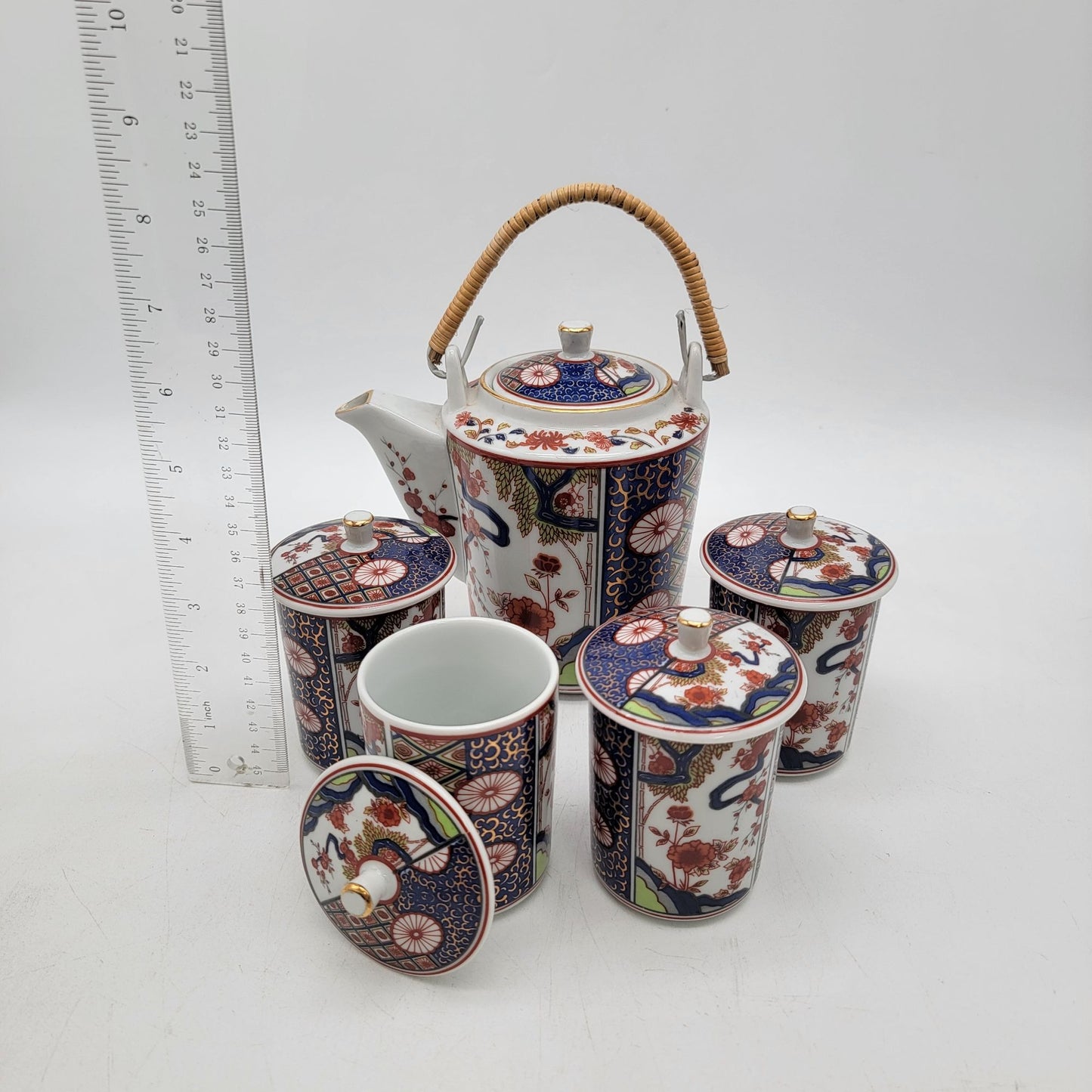 Vintage Japanese Imari Porcelain Tea Set With Teapot & 4 Cups