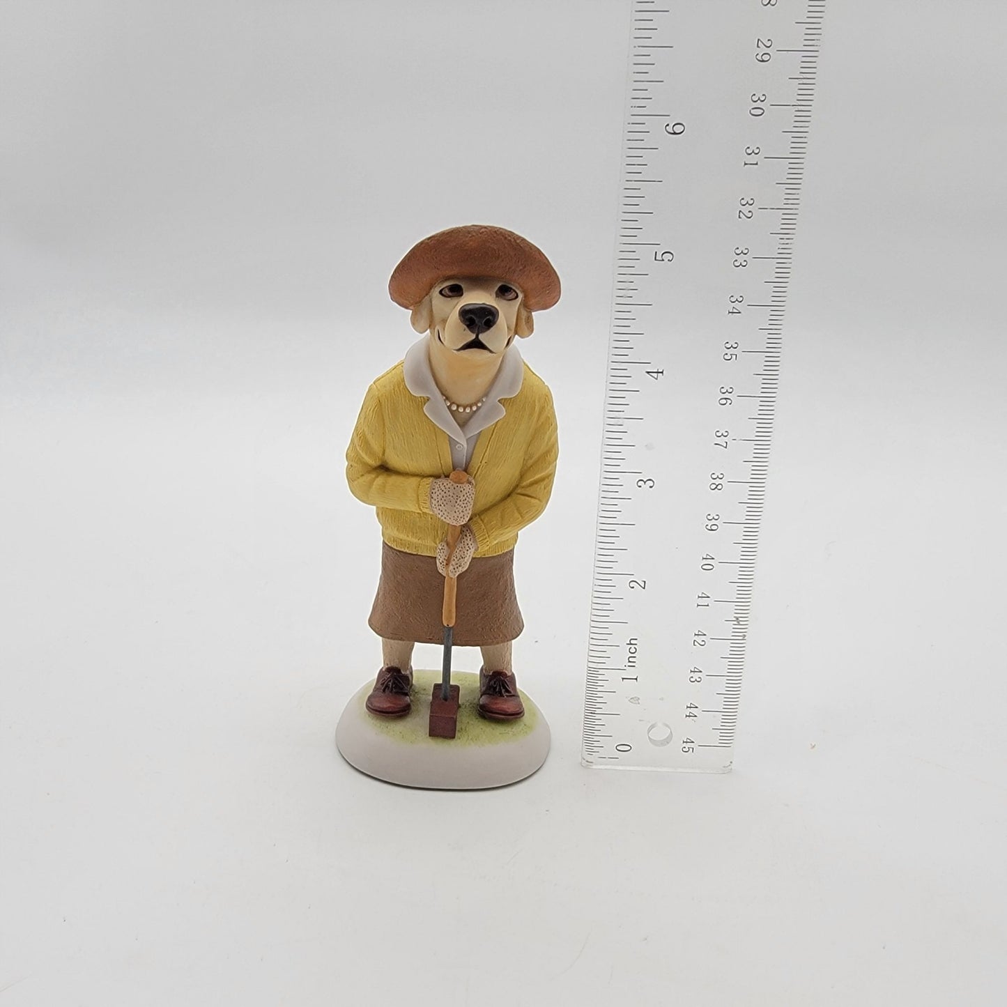 Robert Harrop Country Companions Yellow Labrador CC58B Figurine