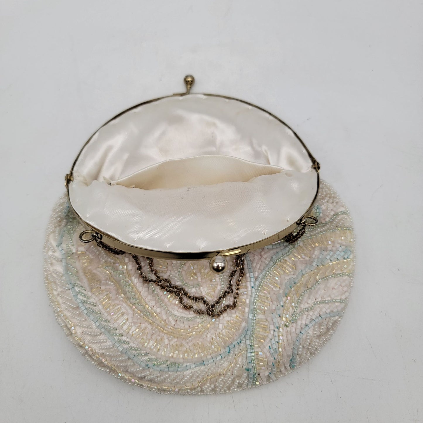 Vintage White Beaded Evening Clutch Purse With Chain Strap