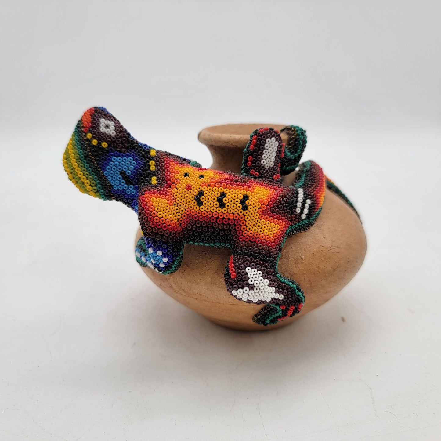 Huichol Beaded Gecko Lizard On Terra Cotta Pot Vintage Mexican Folk Art