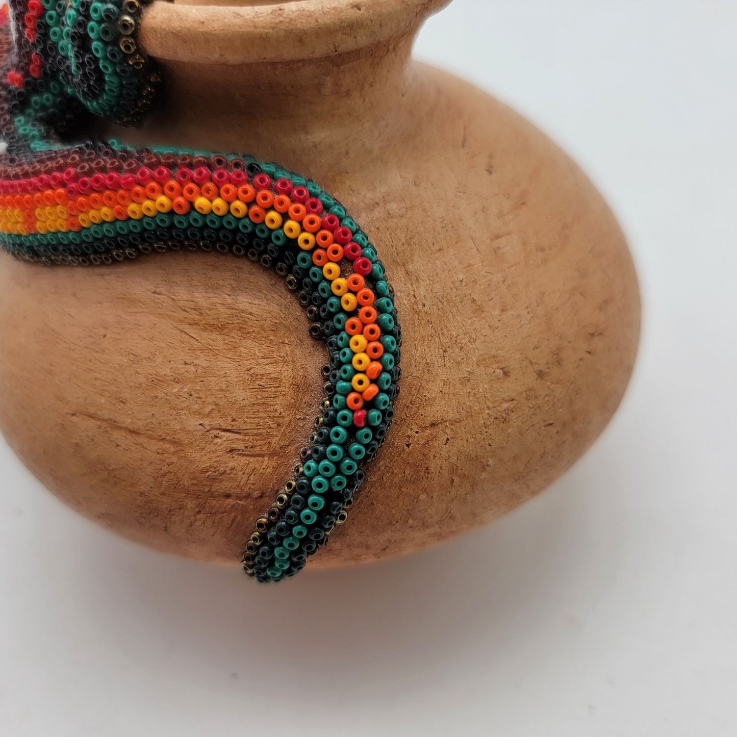 Huichol Beaded Gecko Lizard On Terra Cotta Pot Vintage Mexican Folk Art