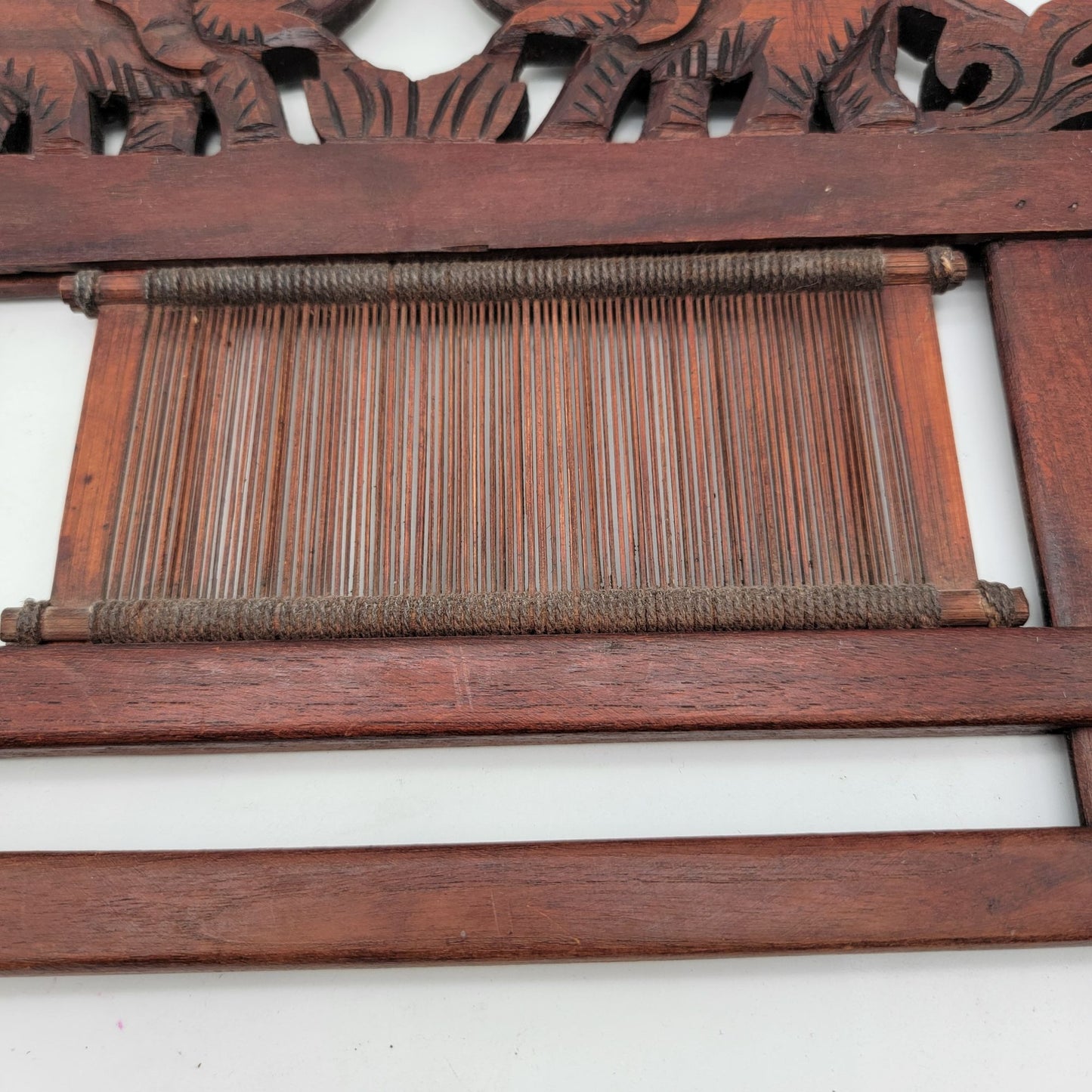 Vintage Elephant Wooden Fabric Rug Hanger with Loom