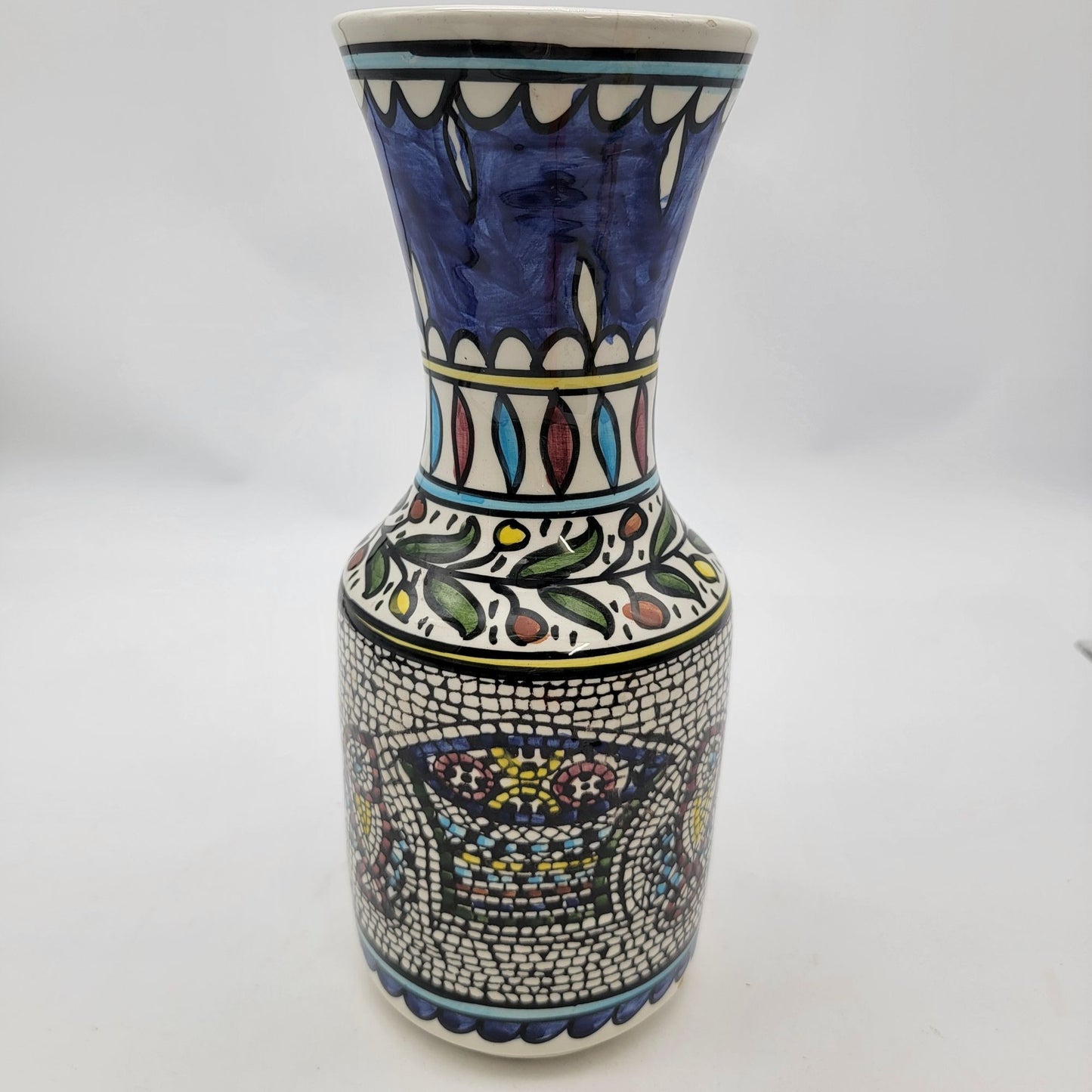 Hand-Painted Jericho Vase Mosaic Design
