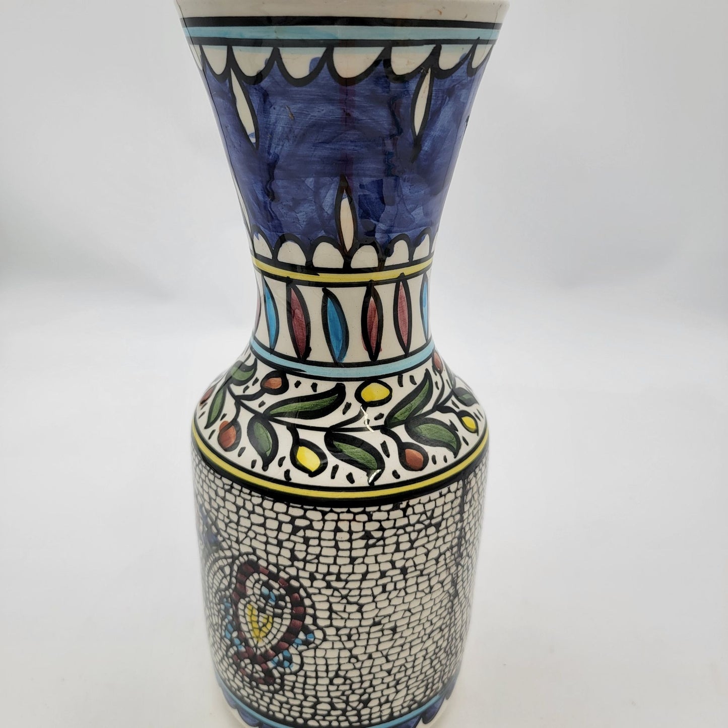 Hand-Painted Jericho Vase Mosaic Design