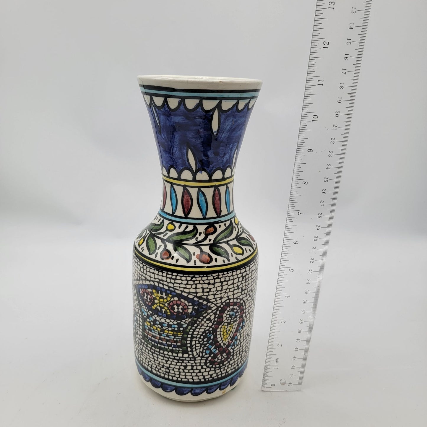 Hand-Painted Jericho Vase Mosaic Design